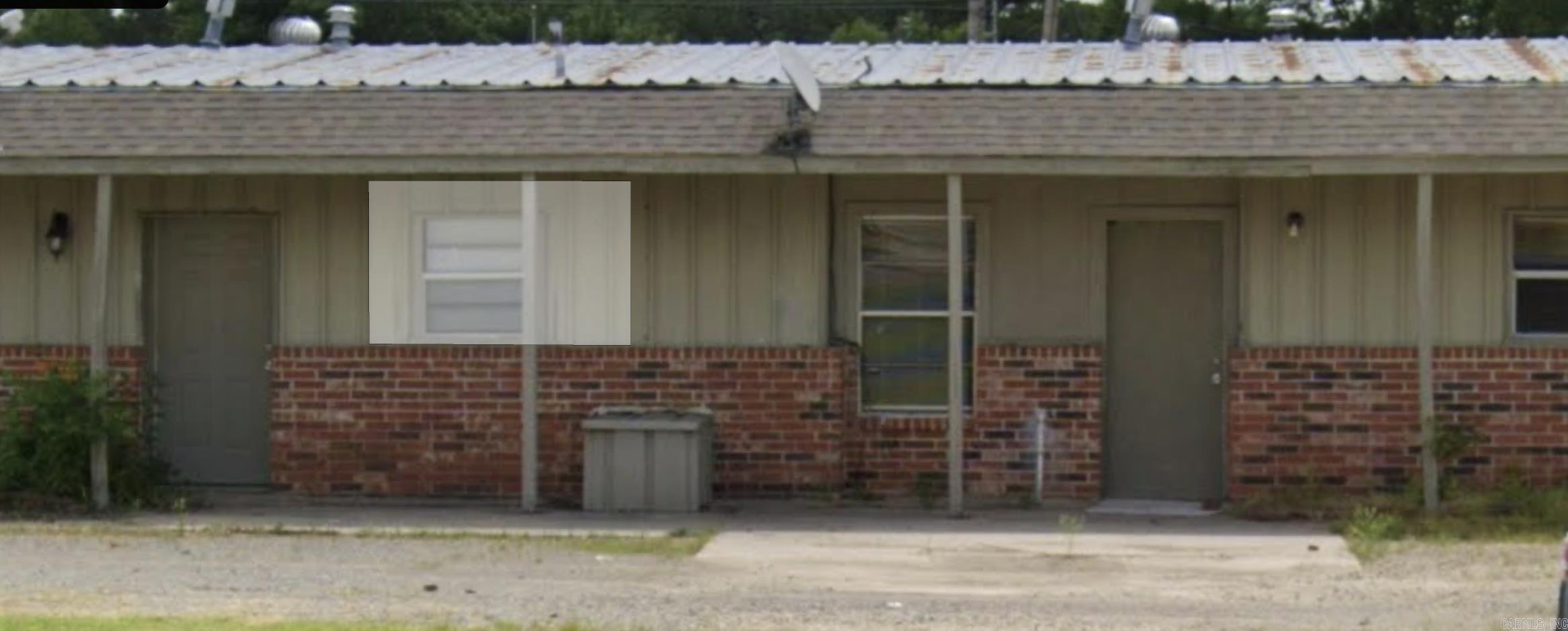 HENDERSONS ADDN - Residential Lease