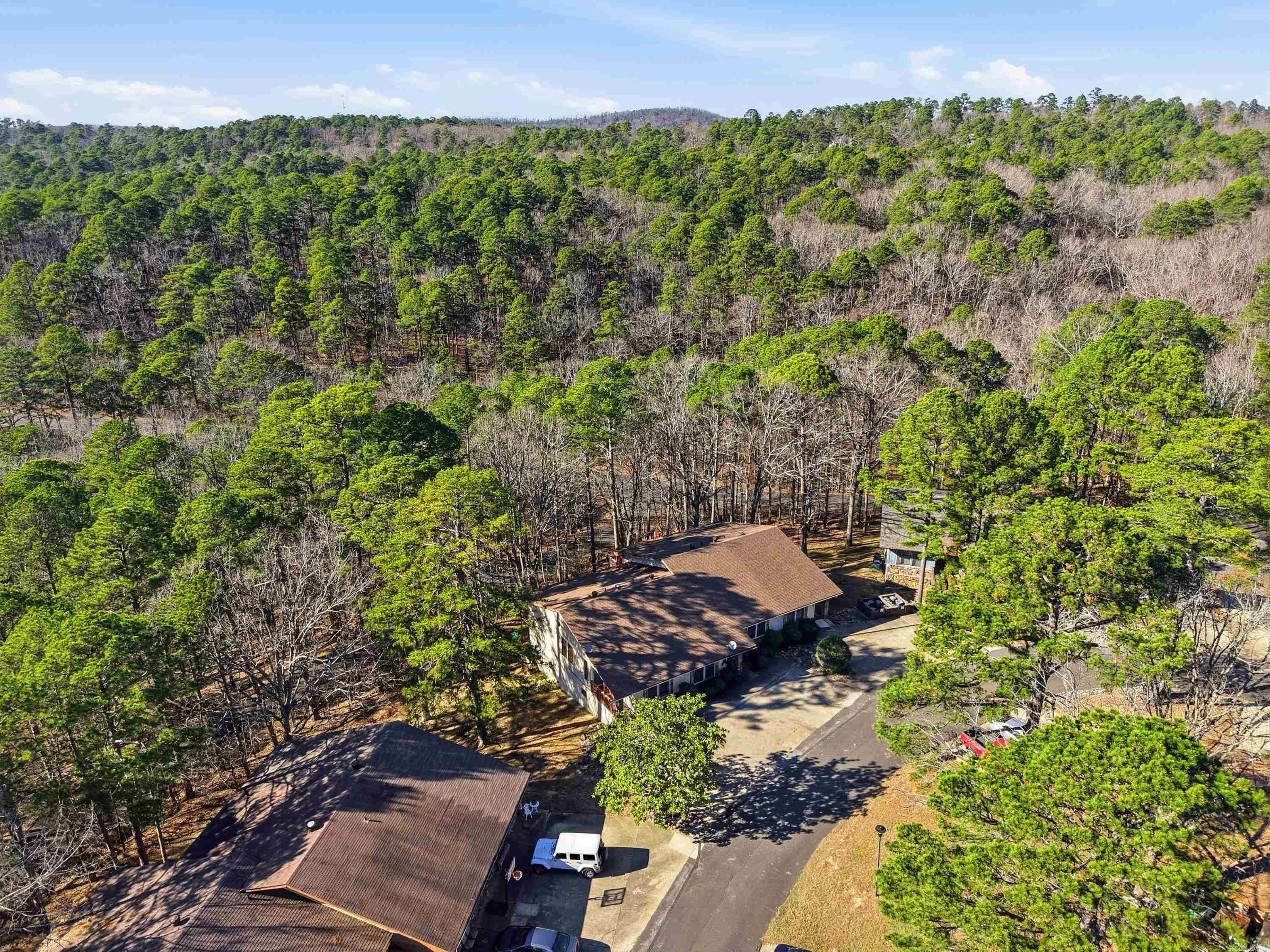 Madrid Courts - Residential