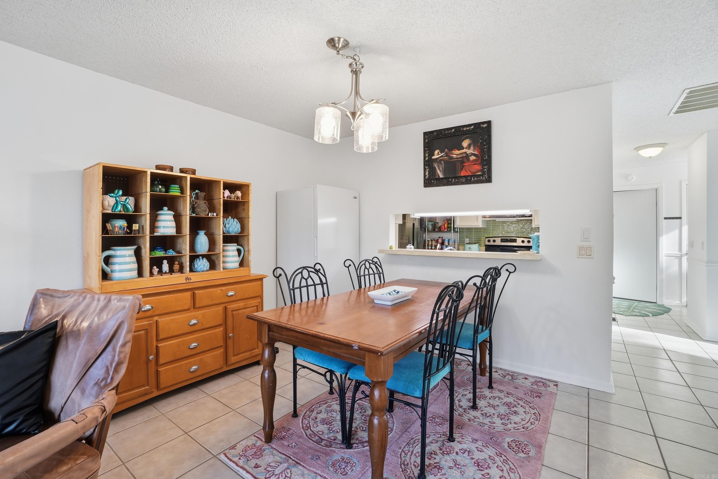 Madrid Courts - Residential