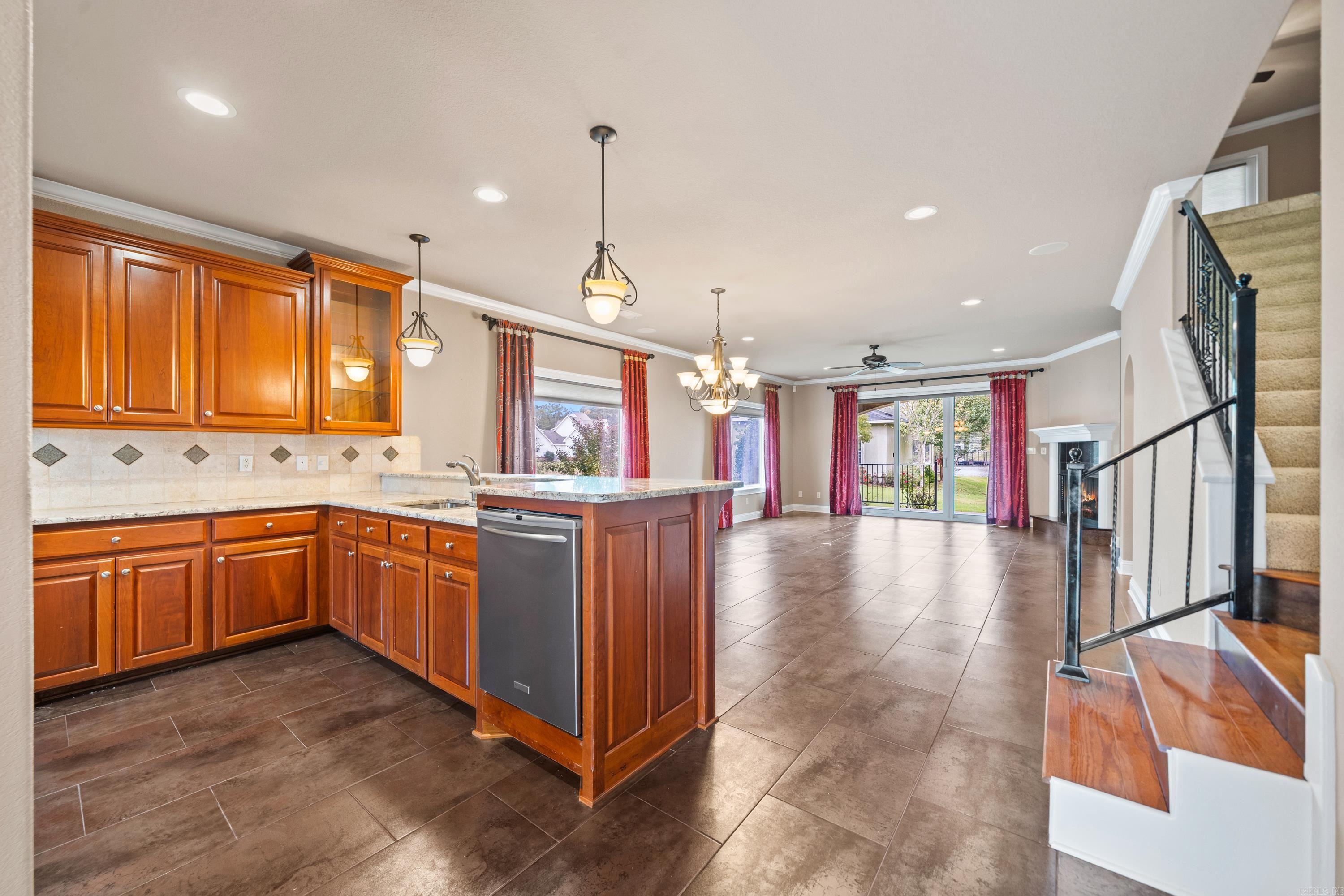 FARRS LANDING VILLAS - Residential