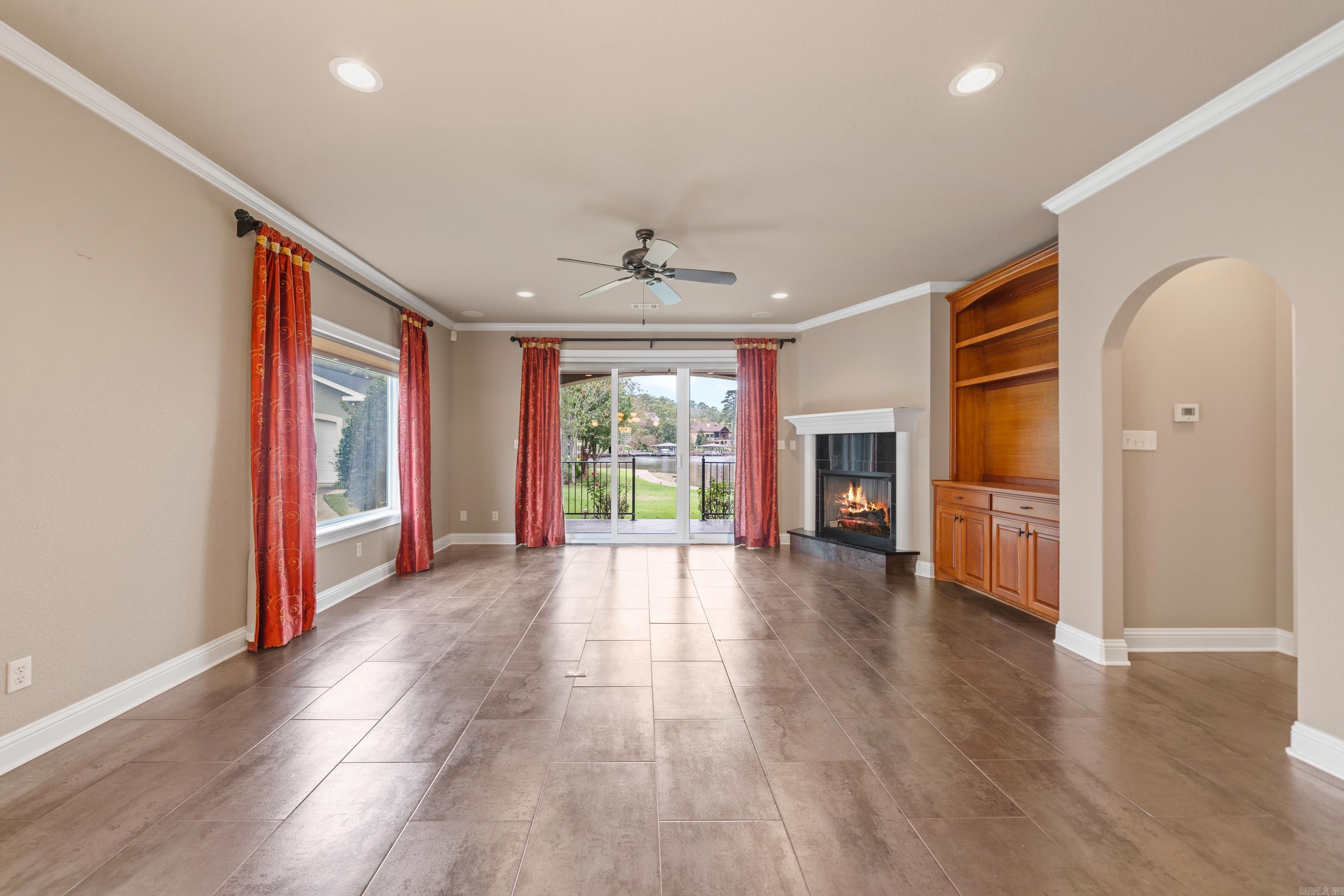 FARRS LANDING VILLAS - Residential