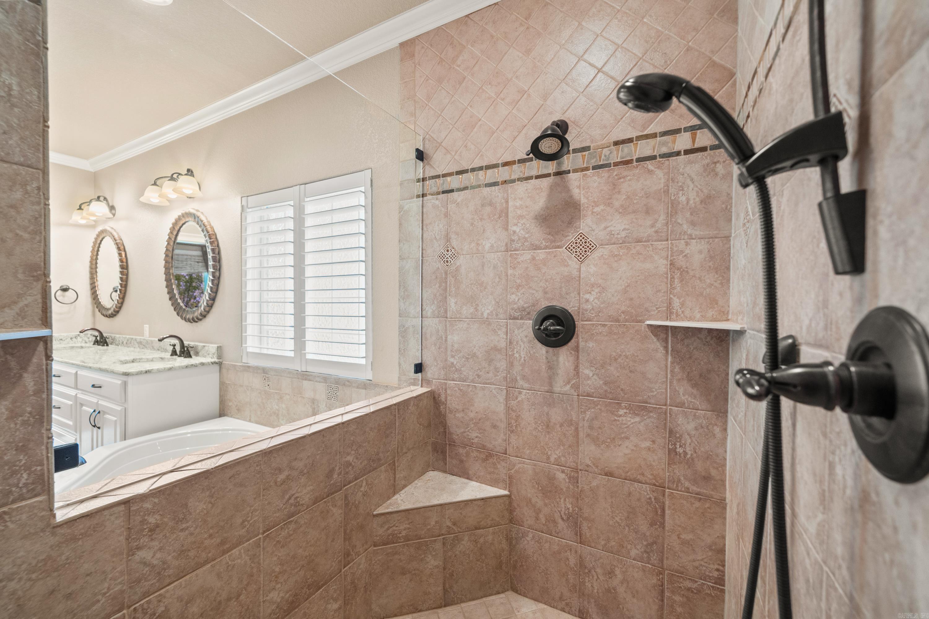 FARRS LANDING VILLAS - Residential