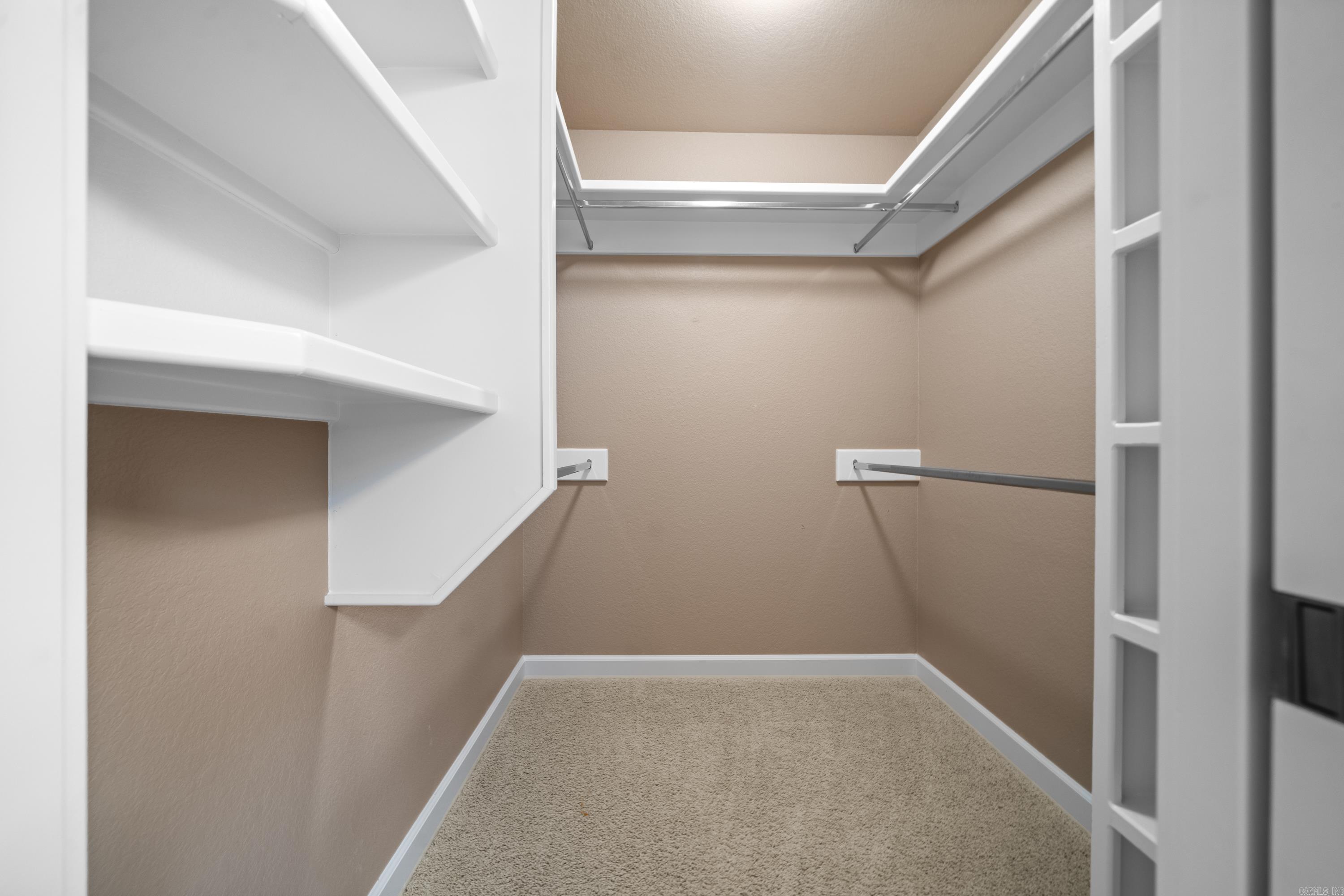 FARRS LANDING VILLAS - Residential