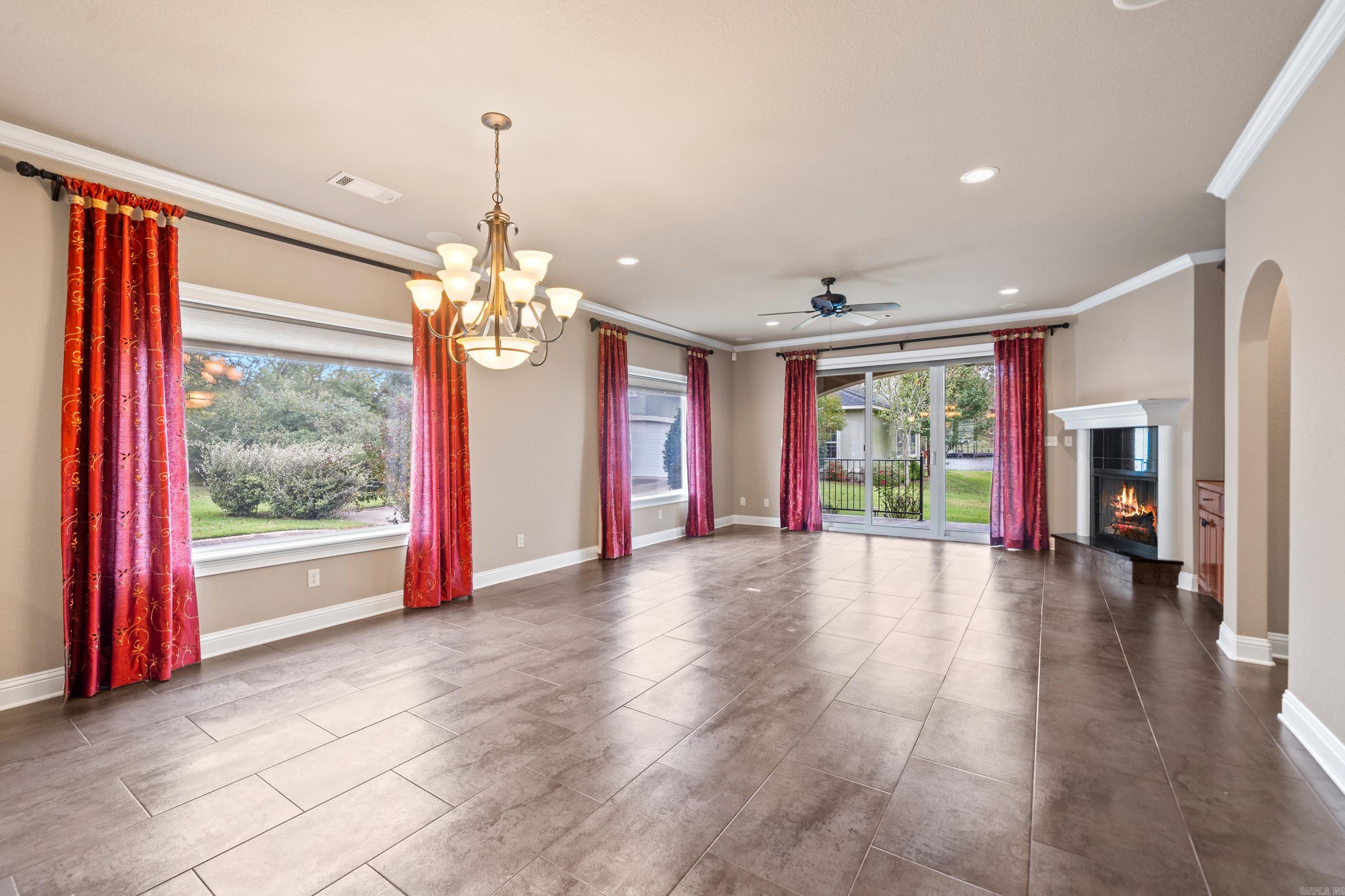 FARRS LANDING VILLAS - Residential