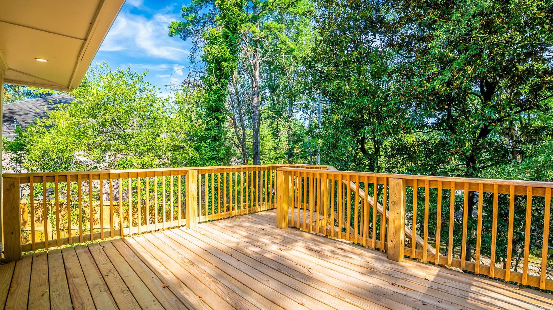 EAST PALISADES - Residential