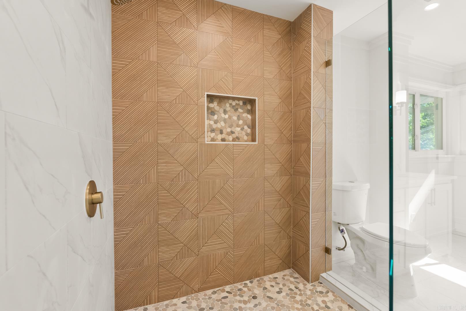 EAST PALISADES - Residential