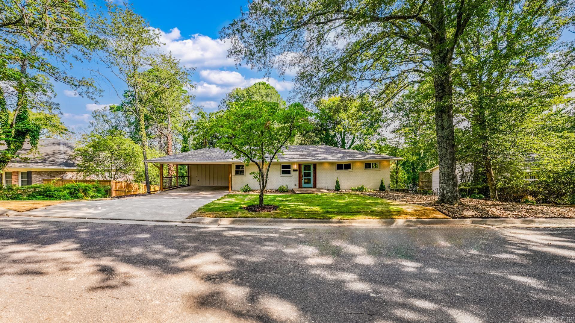 EAST PALISADES - Residential