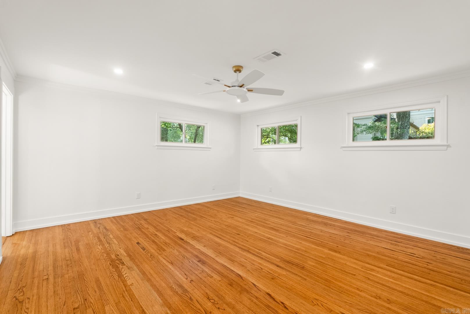 EAST PALISADES - Residential