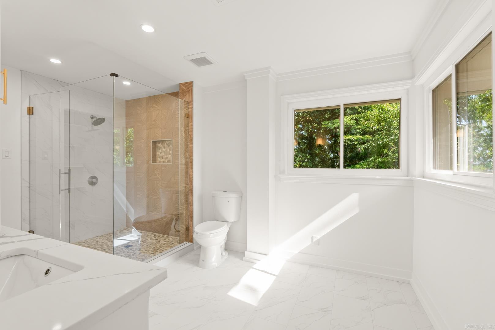 EAST PALISADES - Residential