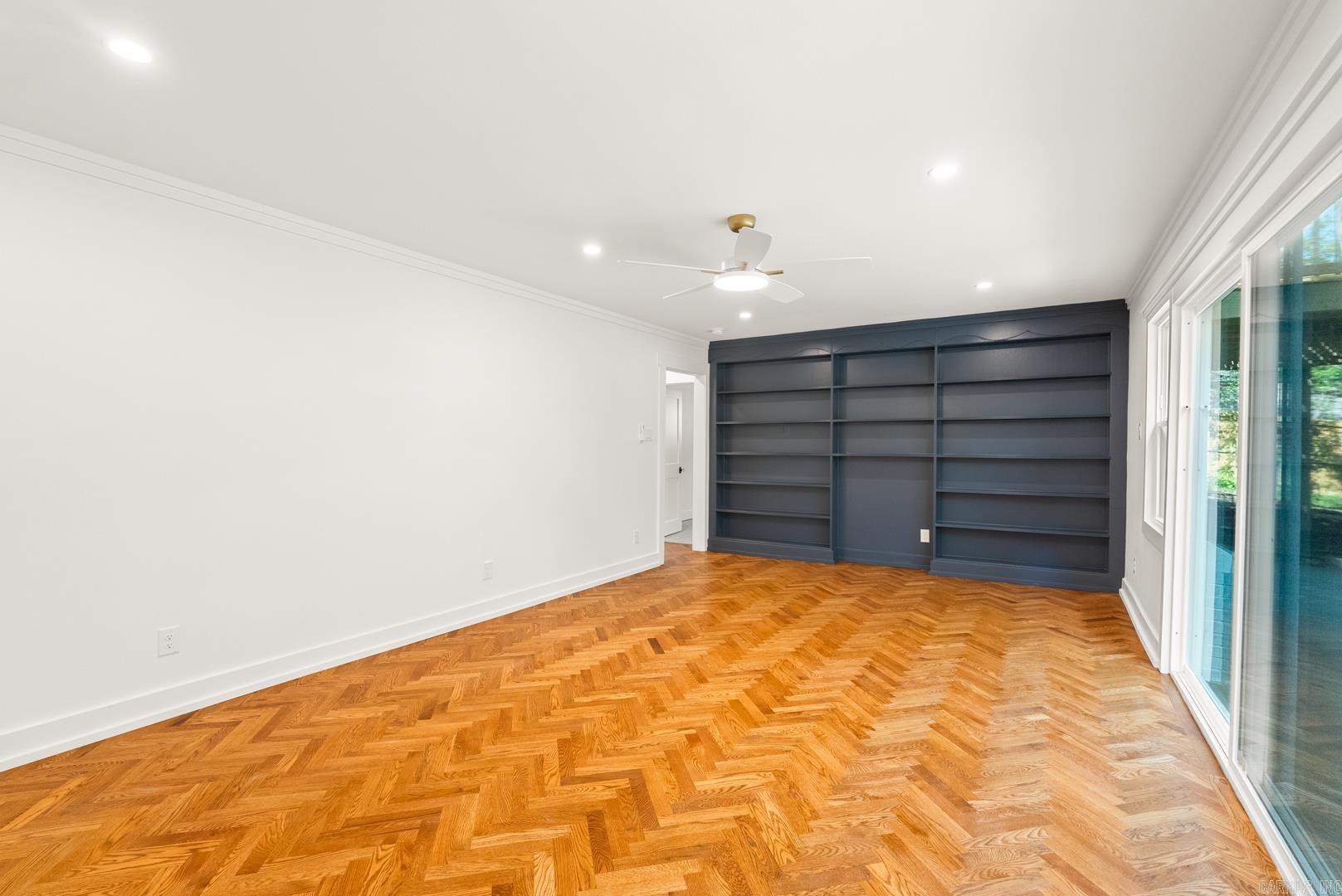 EAST PALISADES - Residential