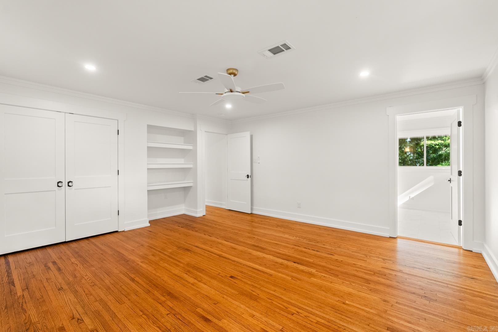 EAST PALISADES - Residential