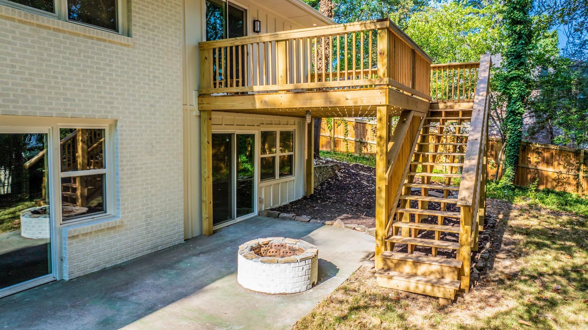 EAST PALISADES - Residential