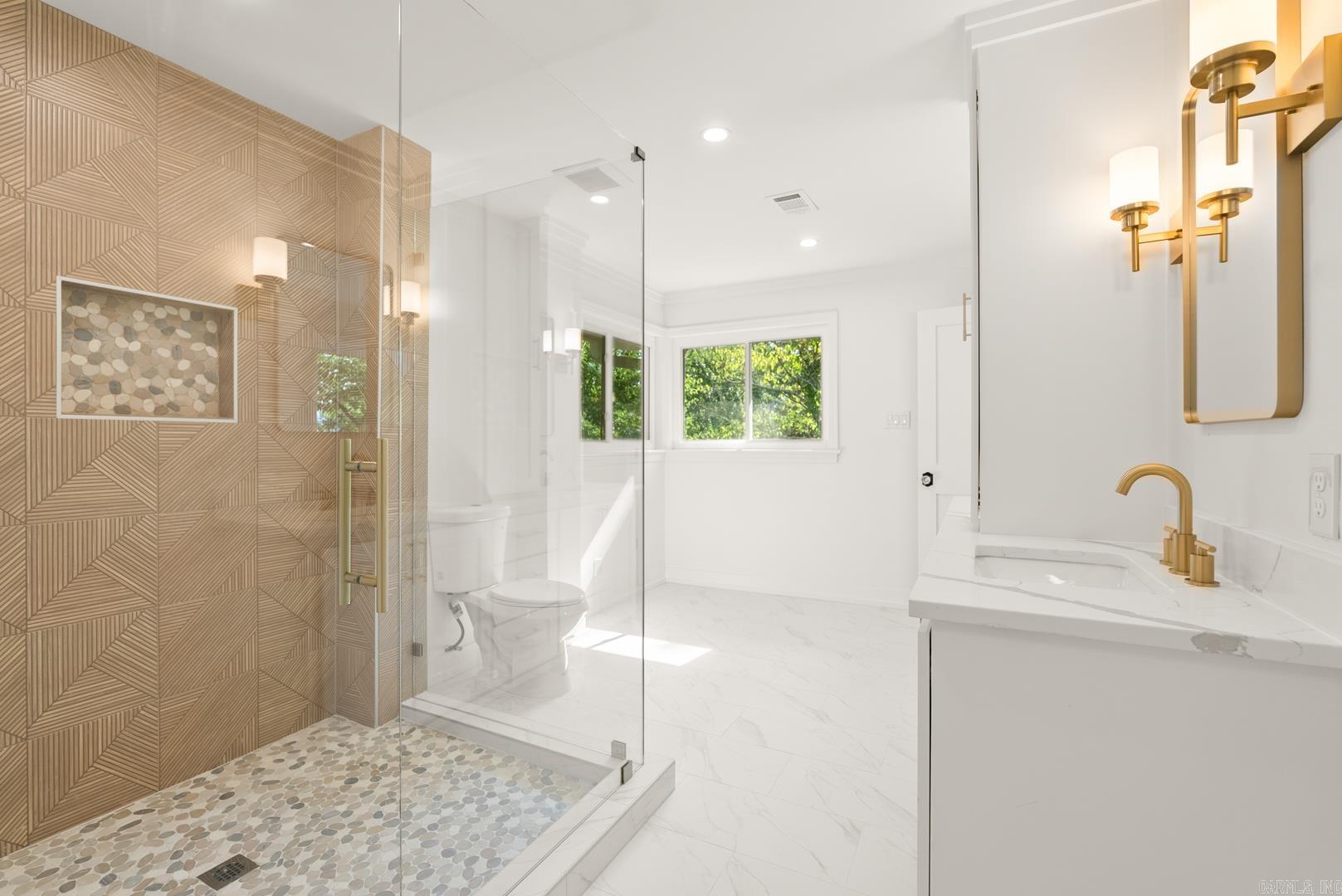 EAST PALISADES - Residential