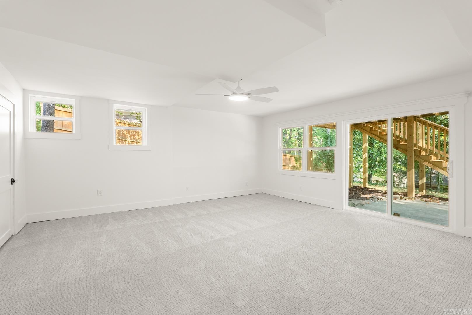 EAST PALISADES - Residential