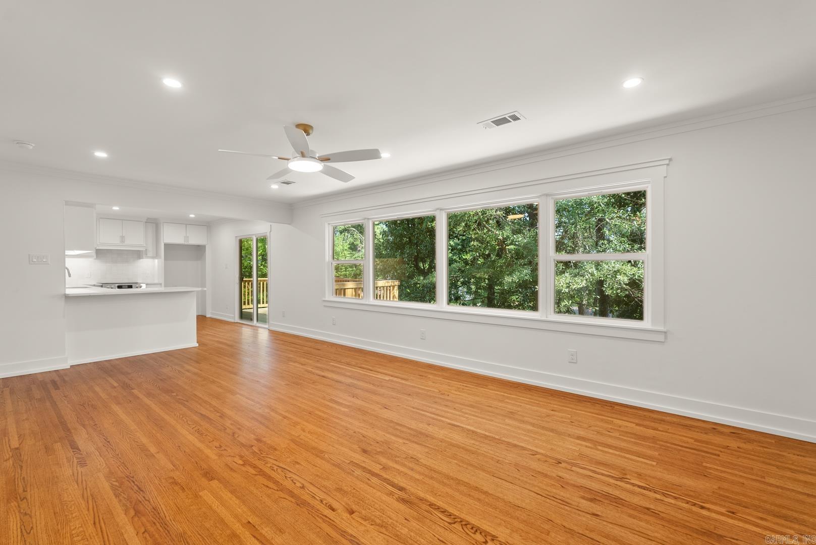 EAST PALISADES - Residential