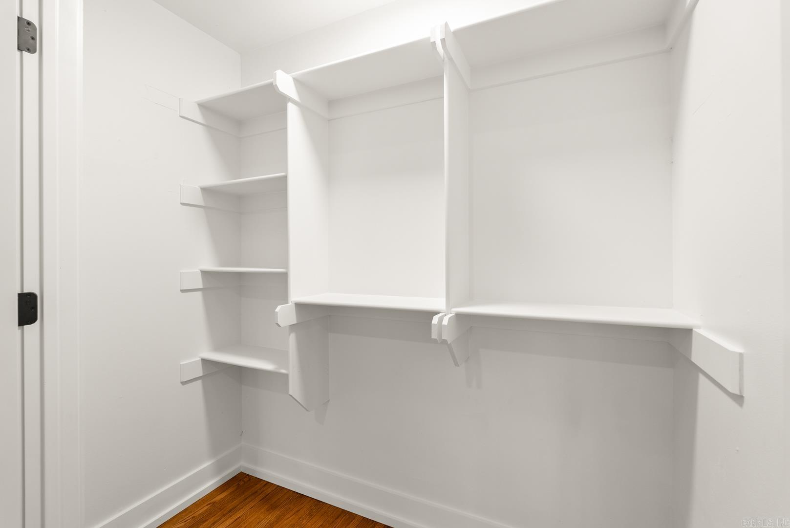 EAST PALISADES - Residential