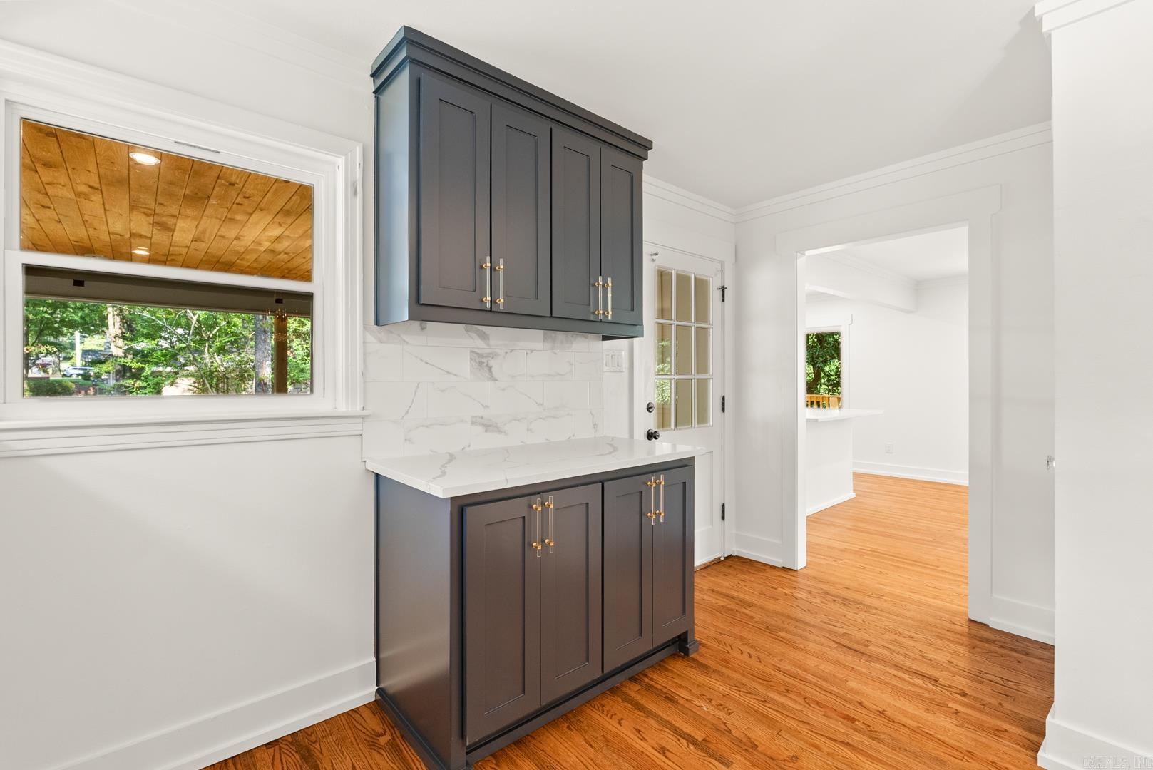 EAST PALISADES - Residential