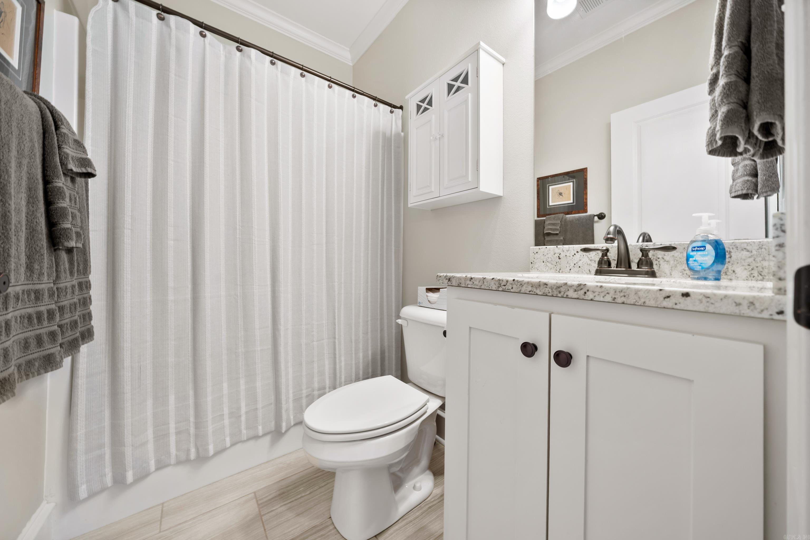 EAGLE ROCK - Residential