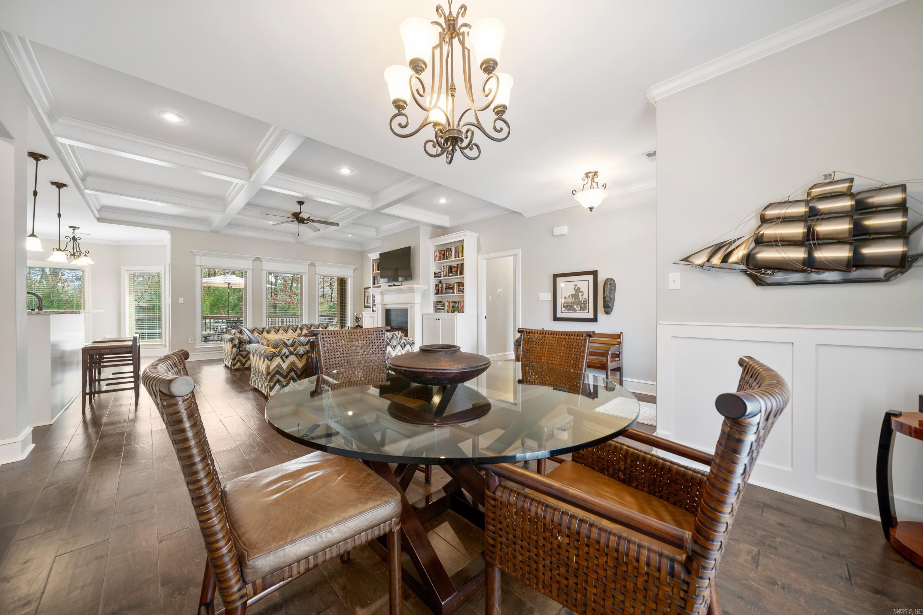 EAGLE ROCK - Residential