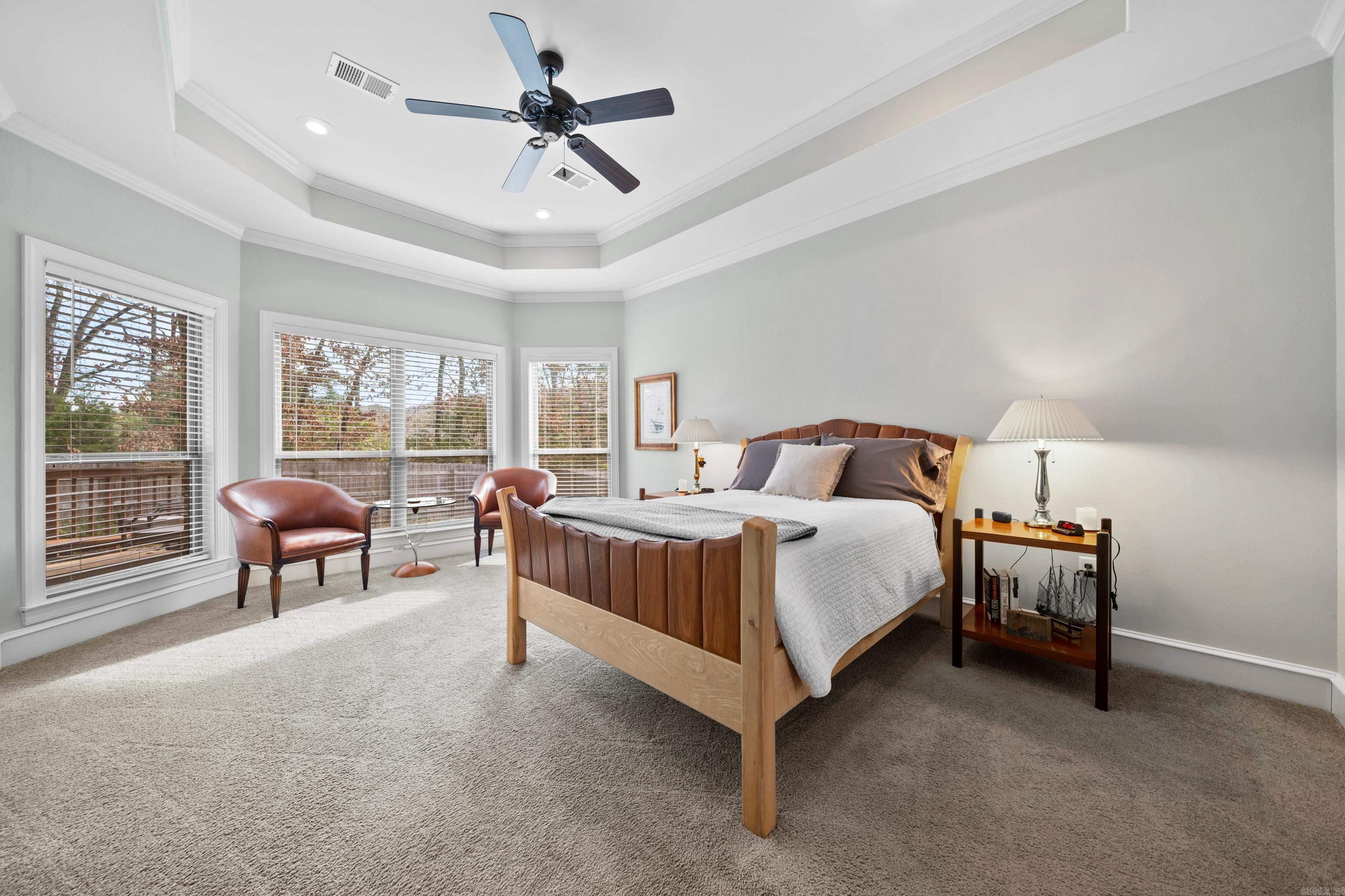 EAGLE ROCK - Residential