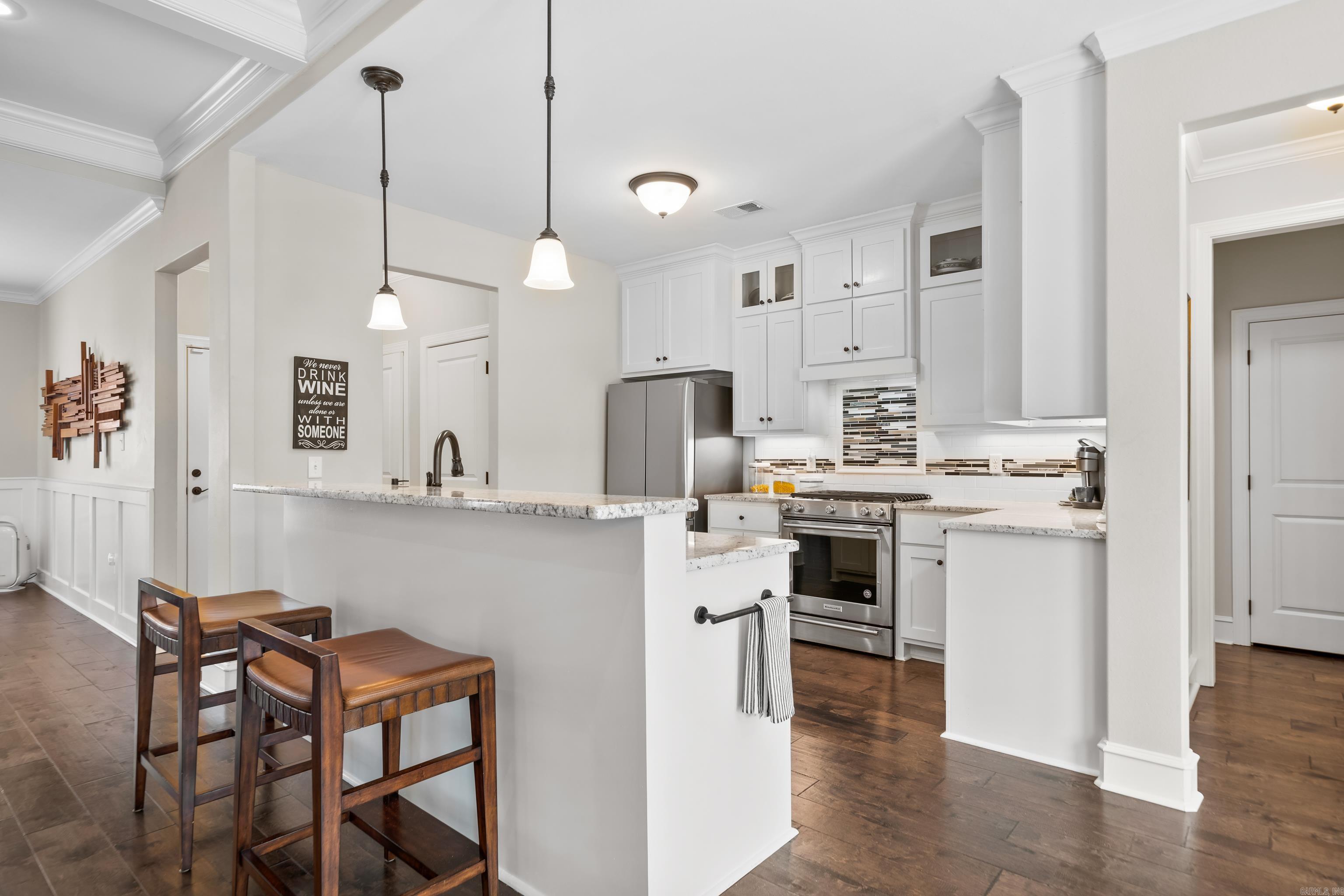 EAGLE ROCK - Residential