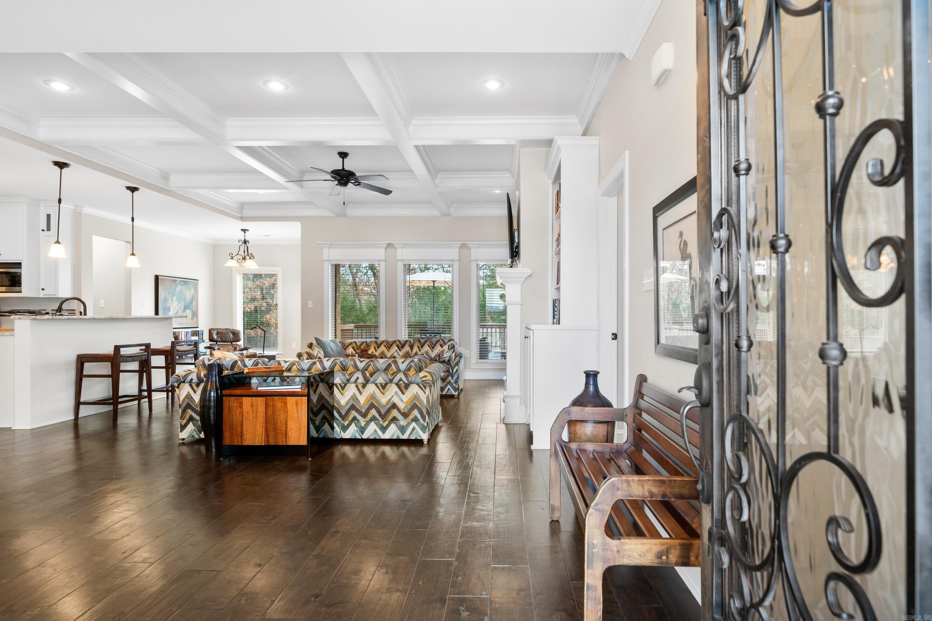 EAGLE ROCK - Residential