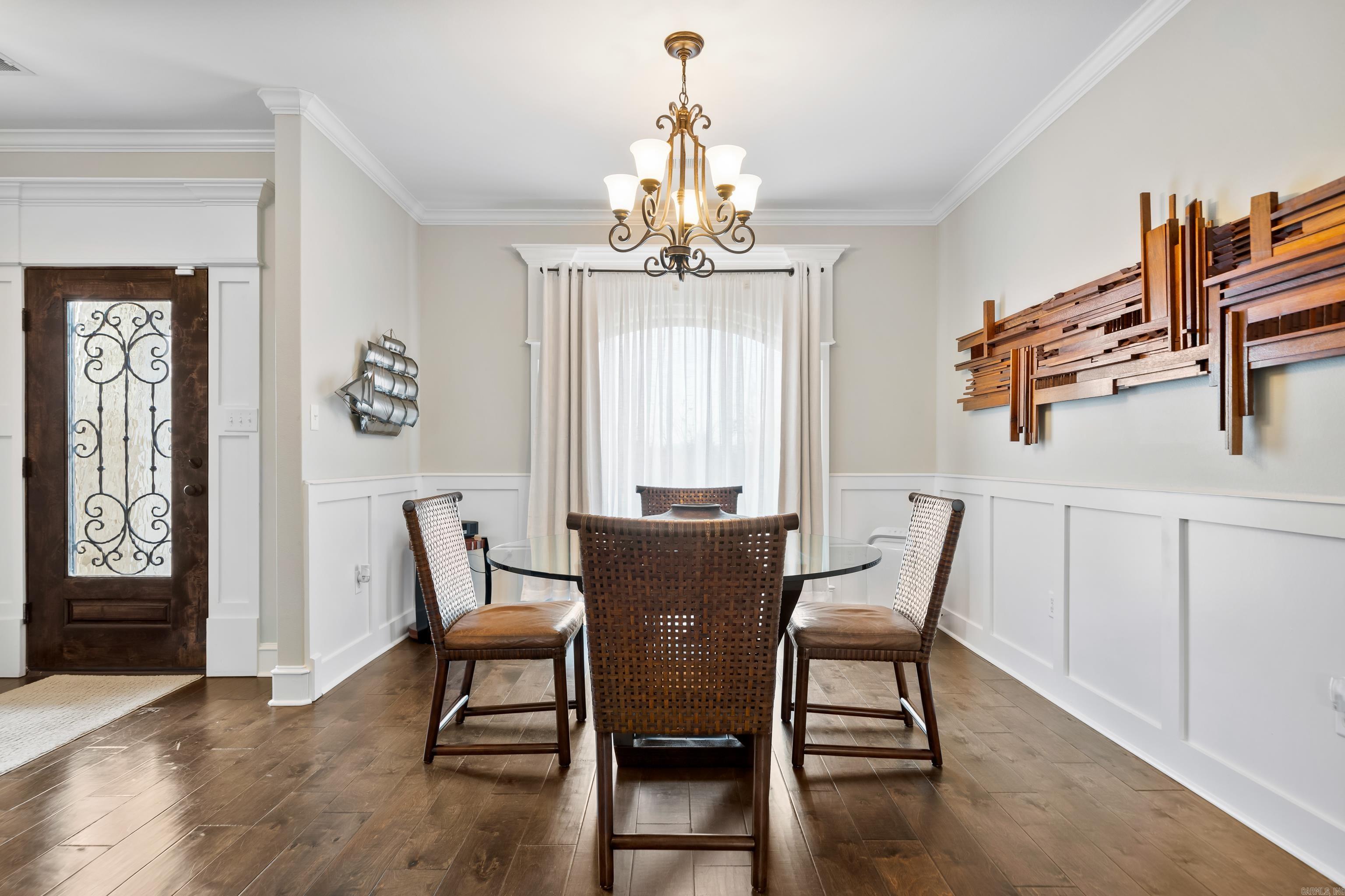 EAGLE ROCK - Residential