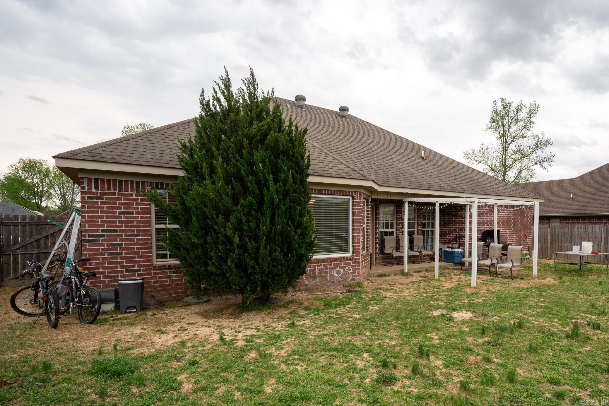 ALLI'S PLACE - Residential