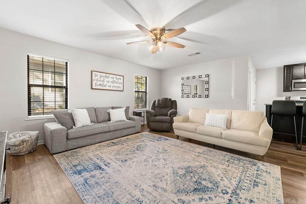 HOLLY HILLS ESTATE - Residential