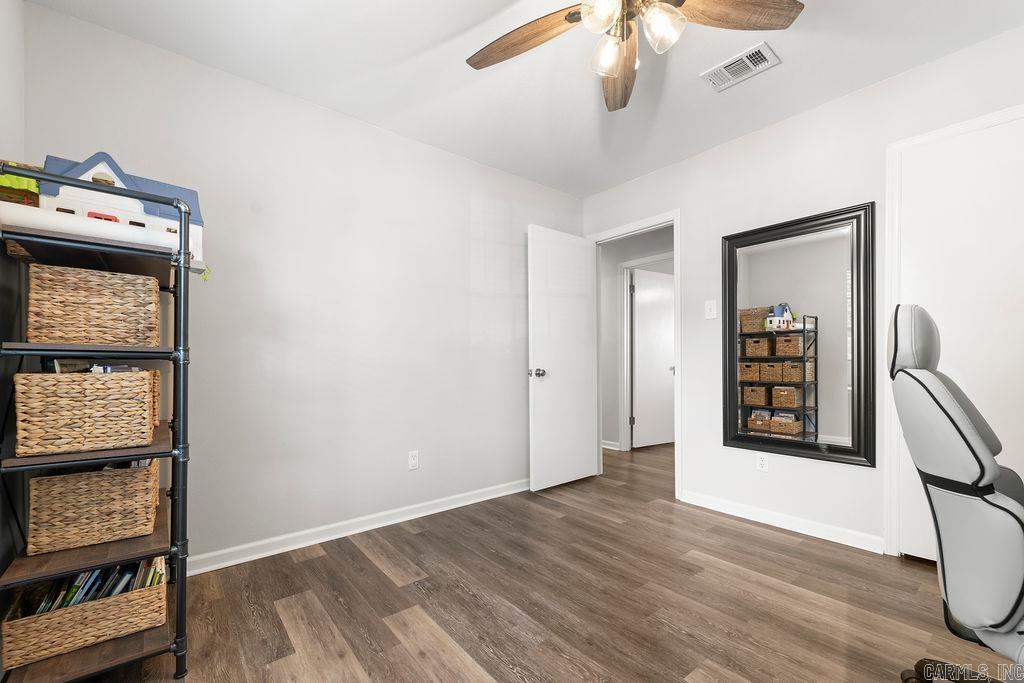 HOLLY HILLS ESTATE - Residential