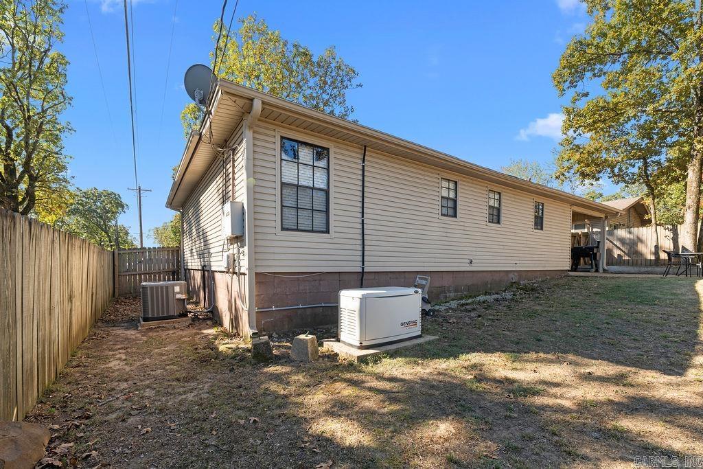 HOLLY HILLS ESTATE - Residential