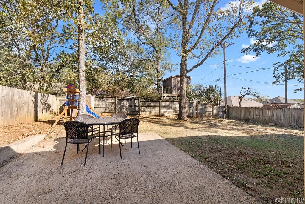 HOLLY HILLS ESTATE - Residential