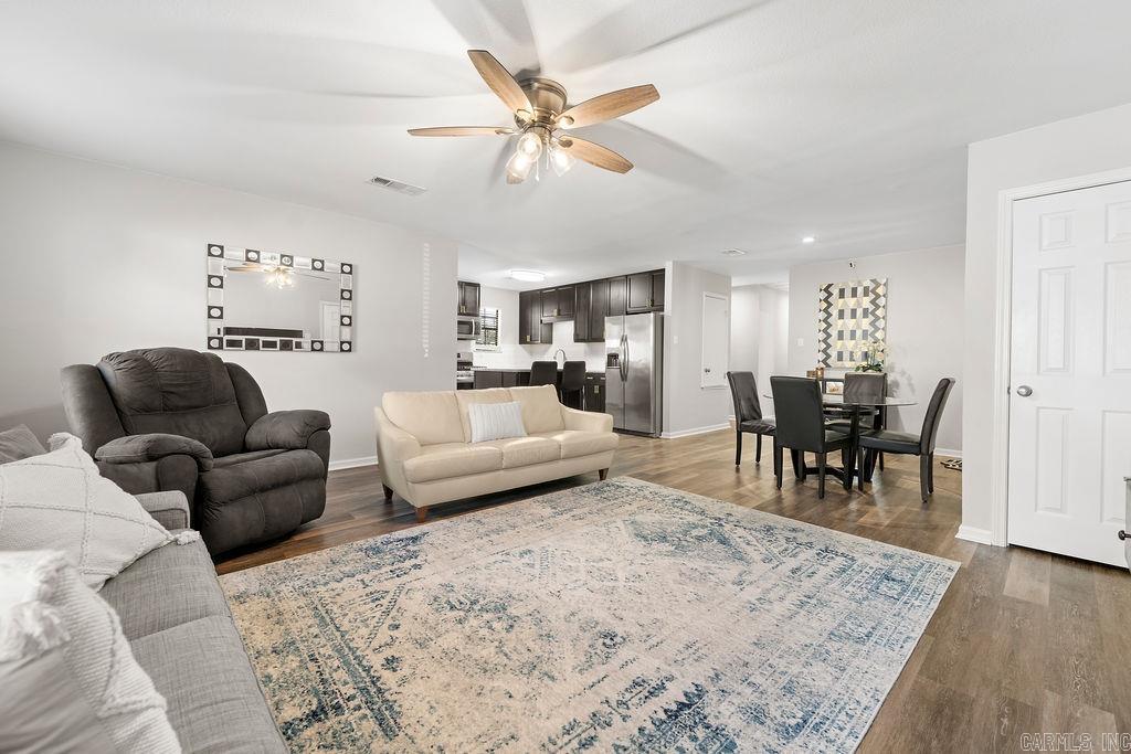 HOLLY HILLS ESTATE - Residential