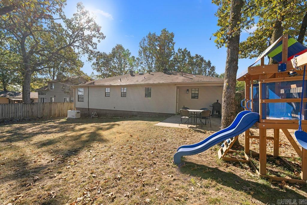 HOLLY HILLS ESTATE - Residential