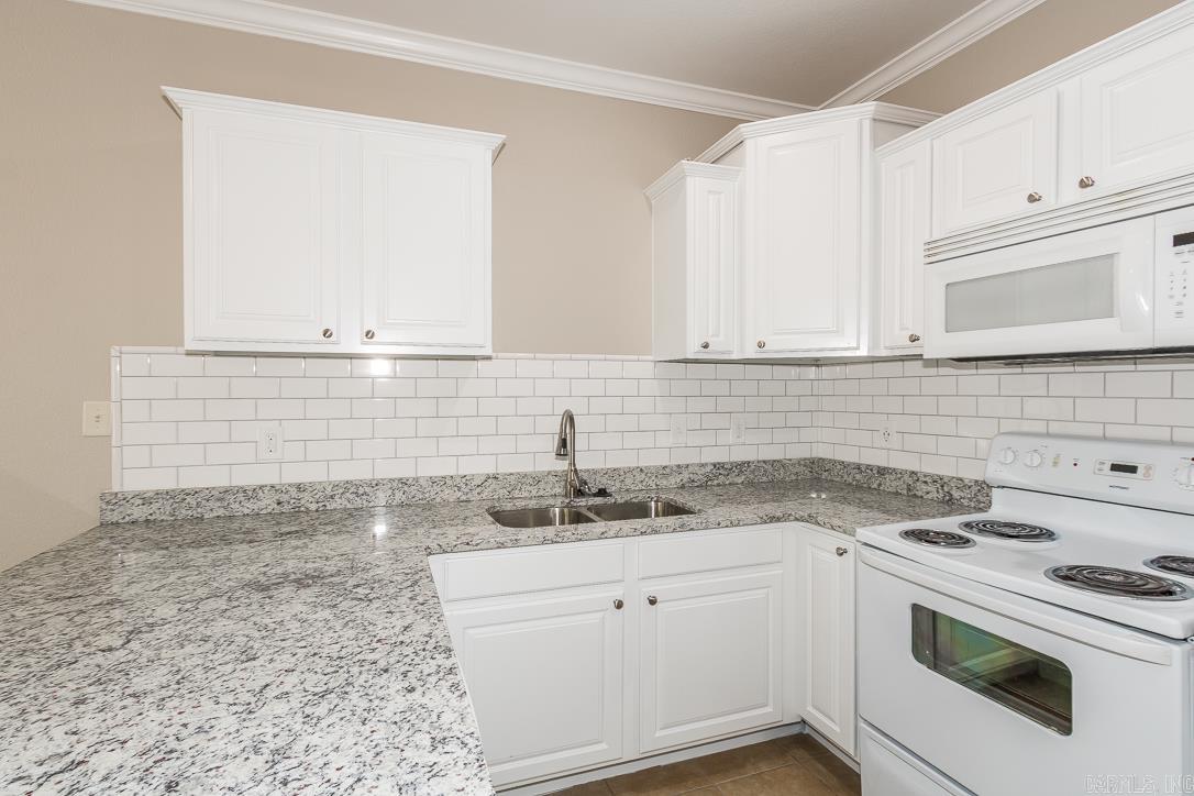 CAMRY COURT - Residential Lease