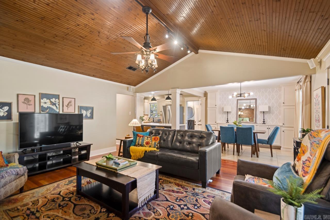 CEDAR RIDGE - Residential