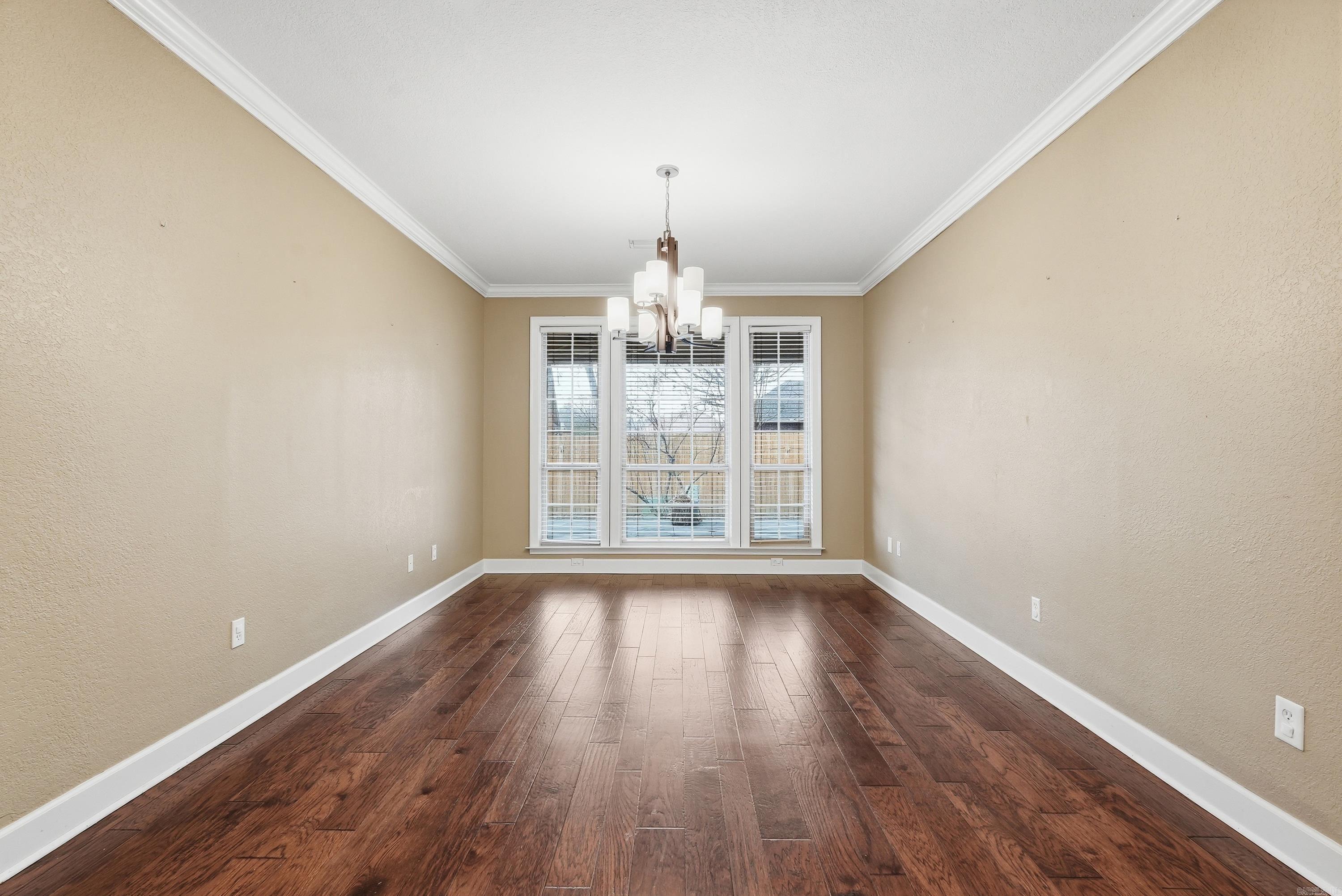 Royal Oaks - Residential