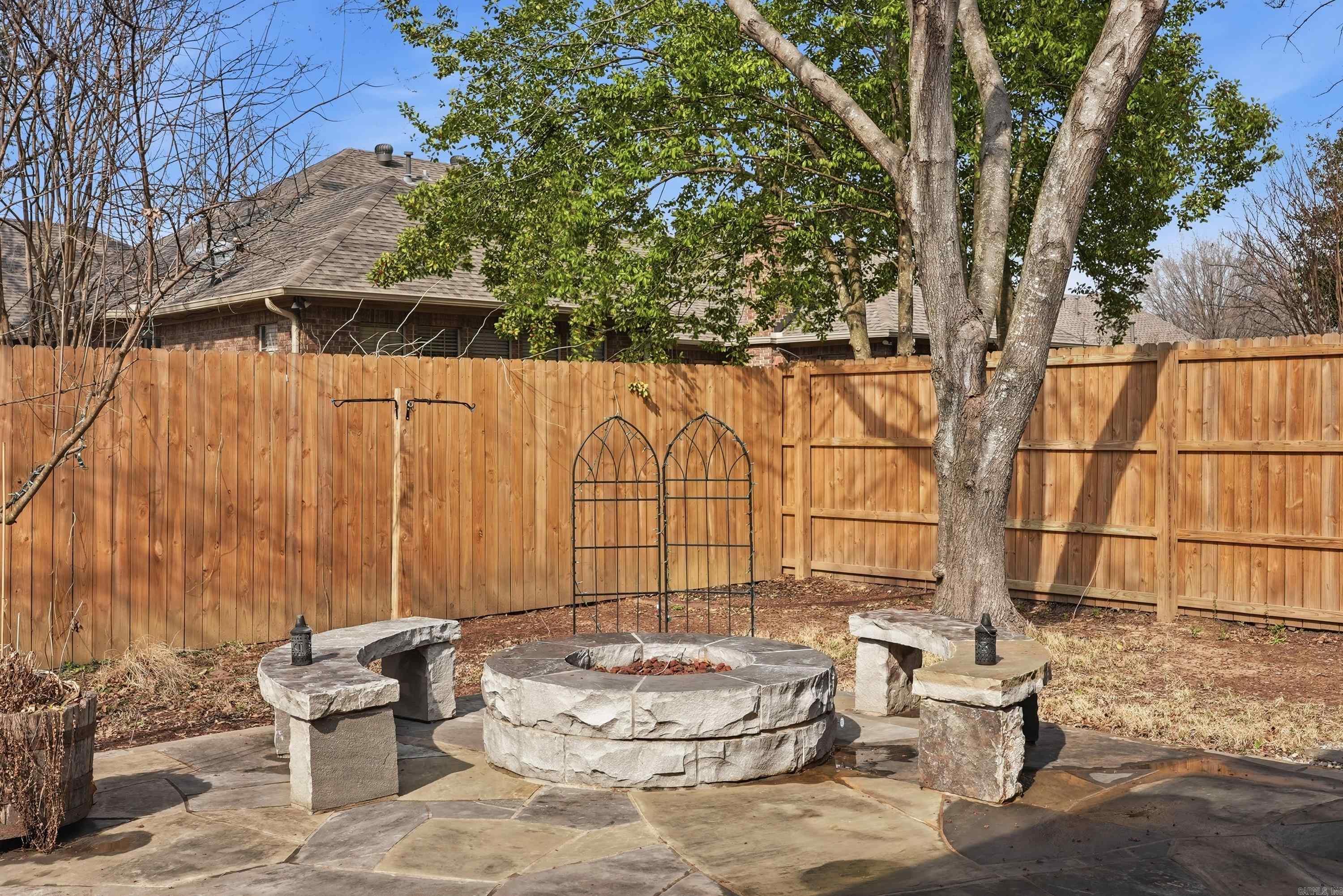 Royal Oaks - Residential