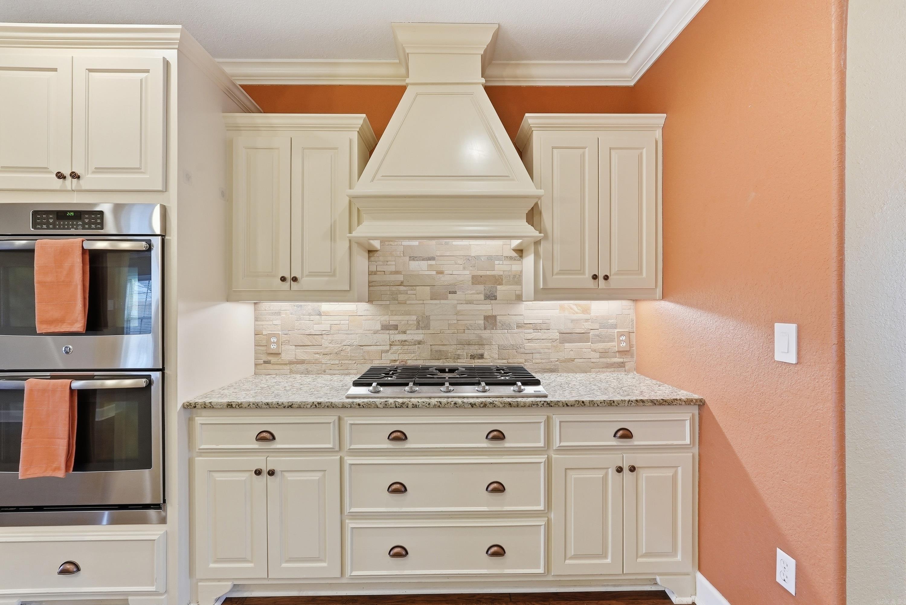 Royal Oaks - Residential