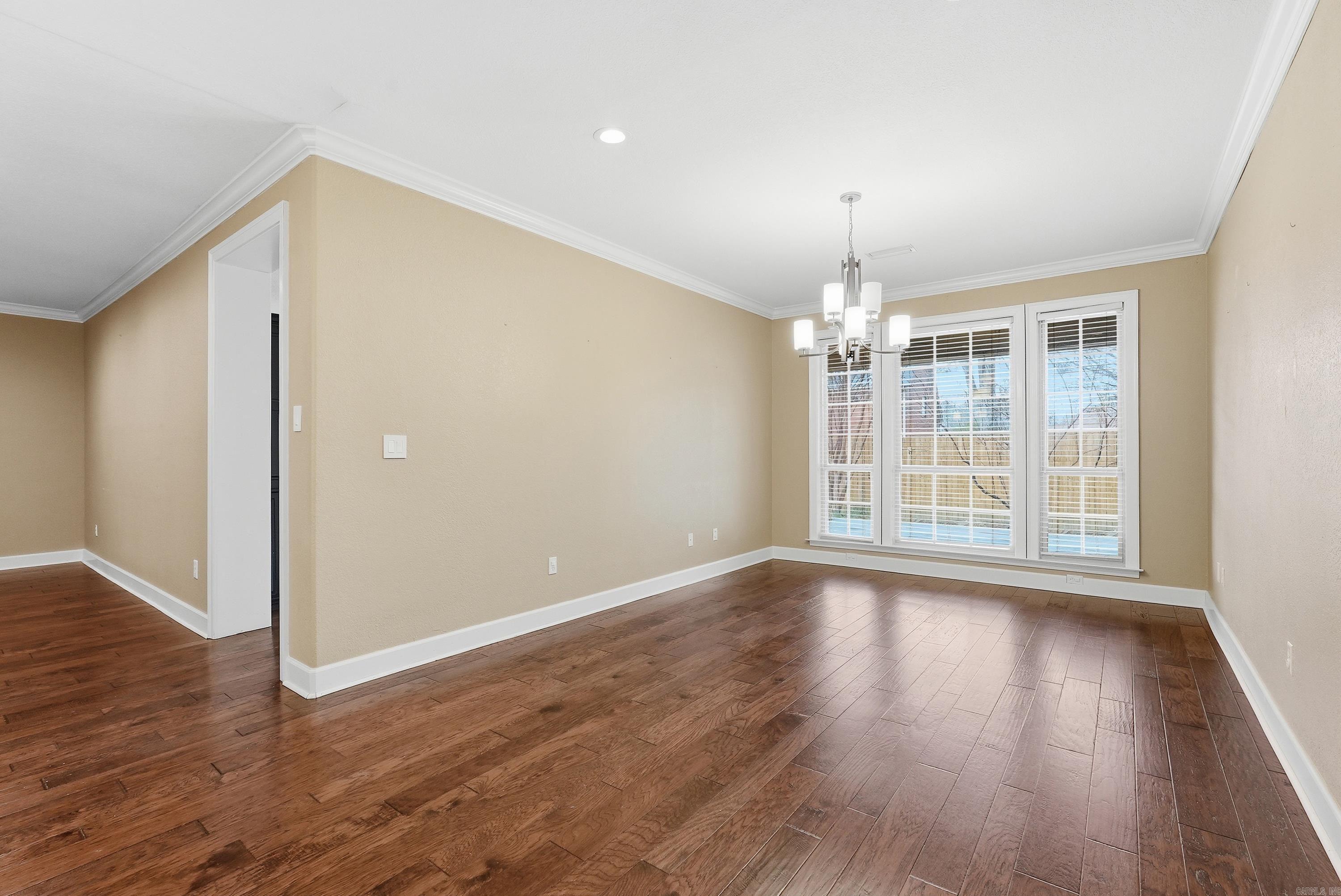 Royal Oaks - Residential