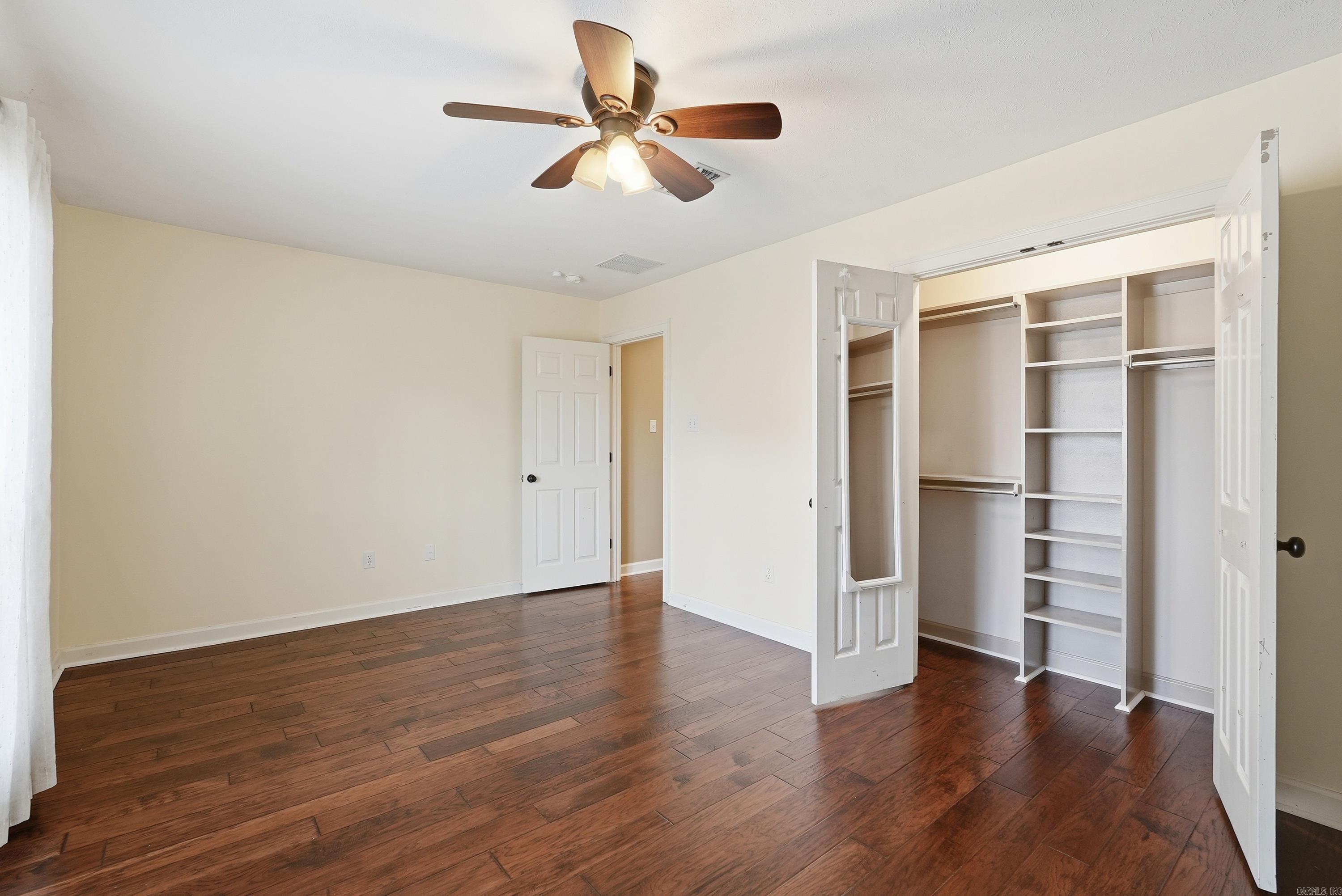 Royal Oaks - Residential