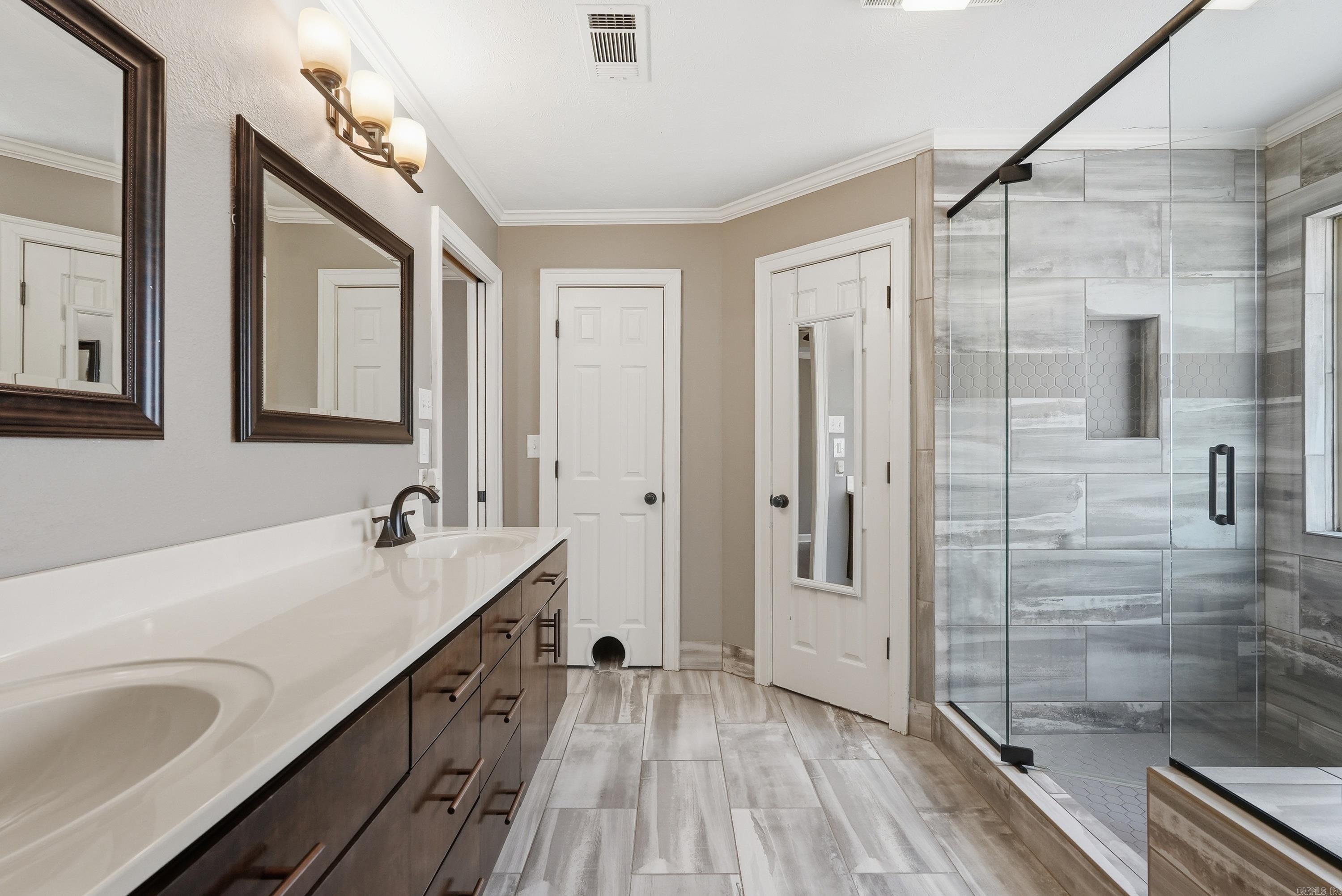 Royal Oaks - Residential