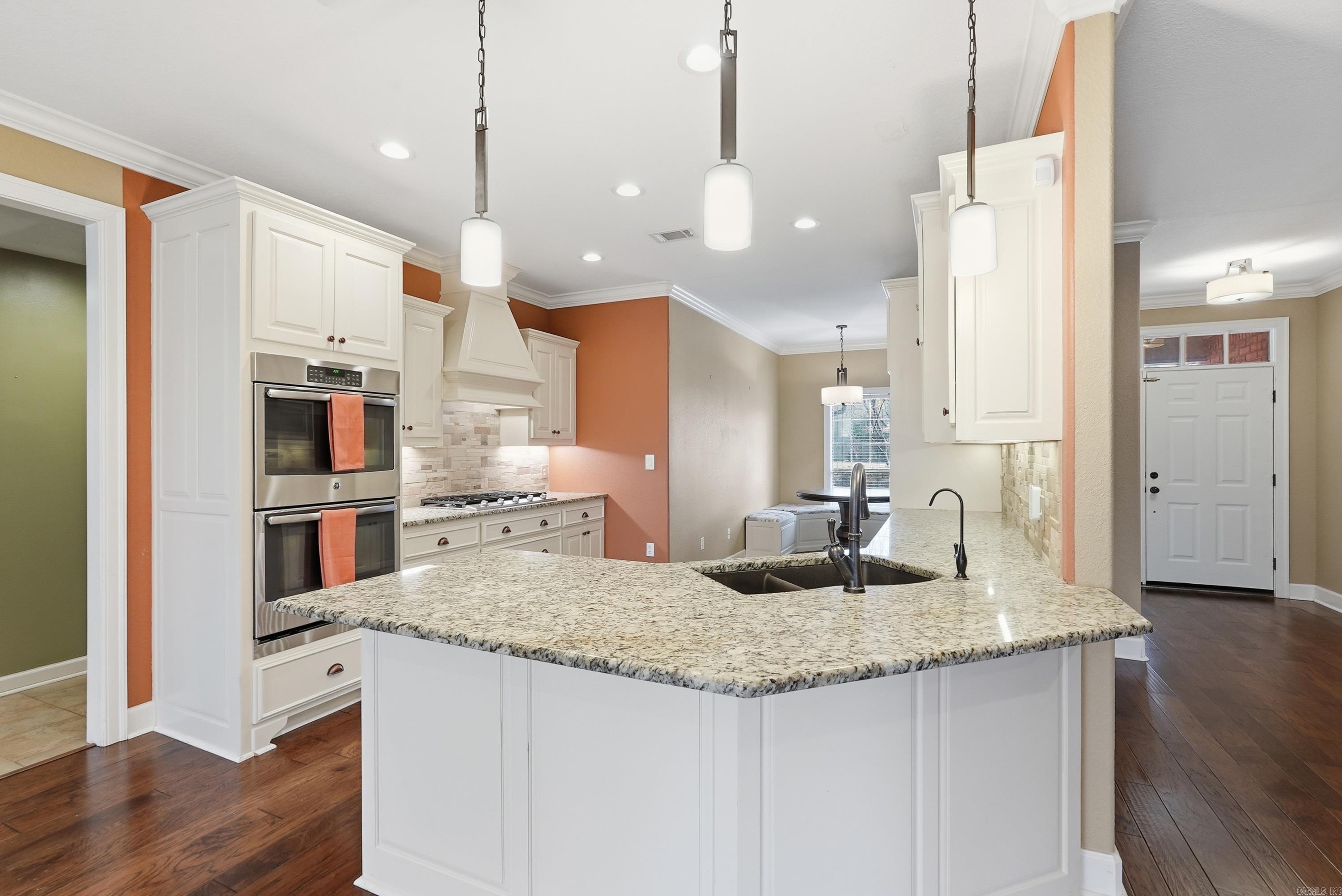 Royal Oaks - Residential