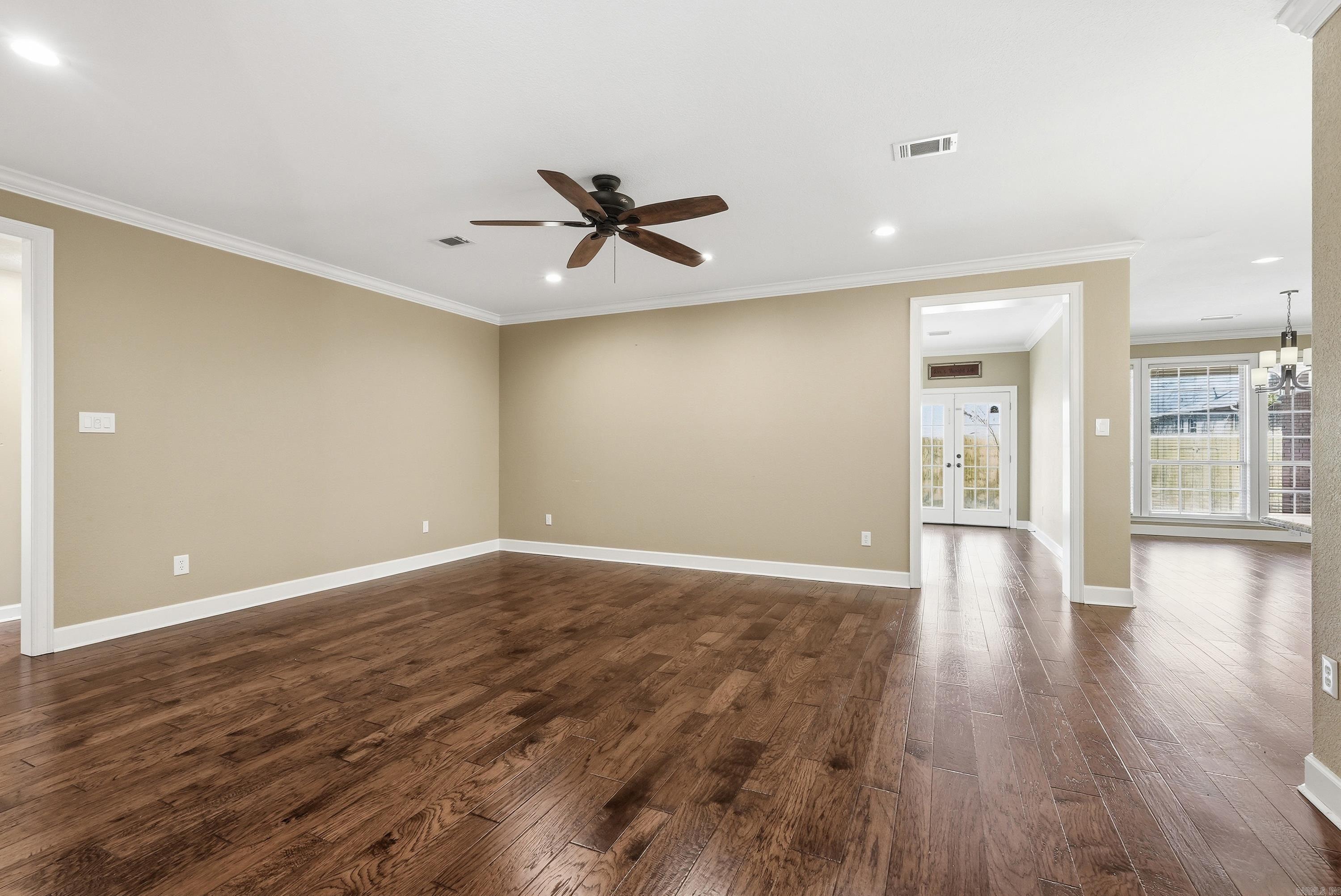 Royal Oaks - Residential