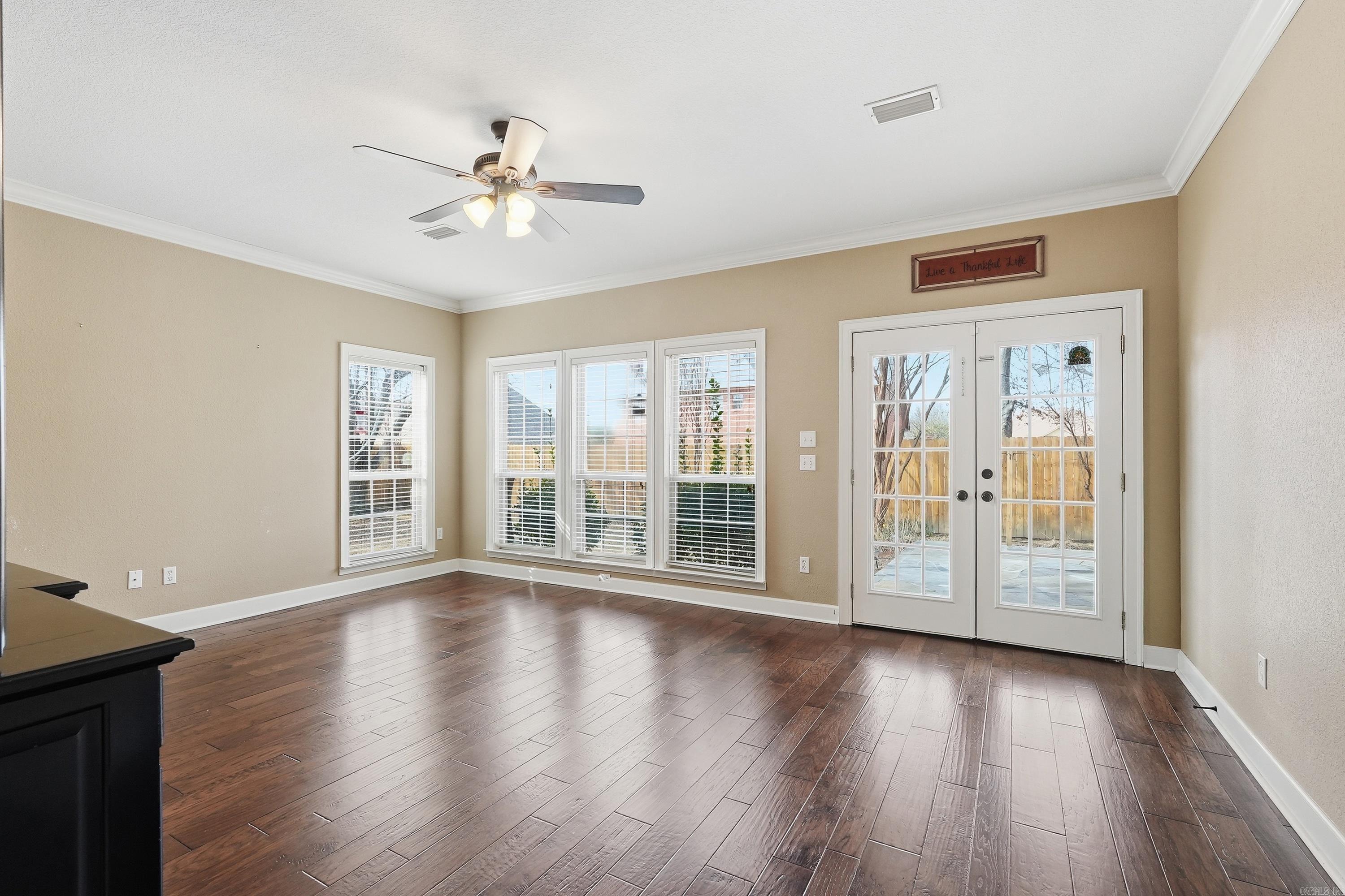 Royal Oaks - Residential