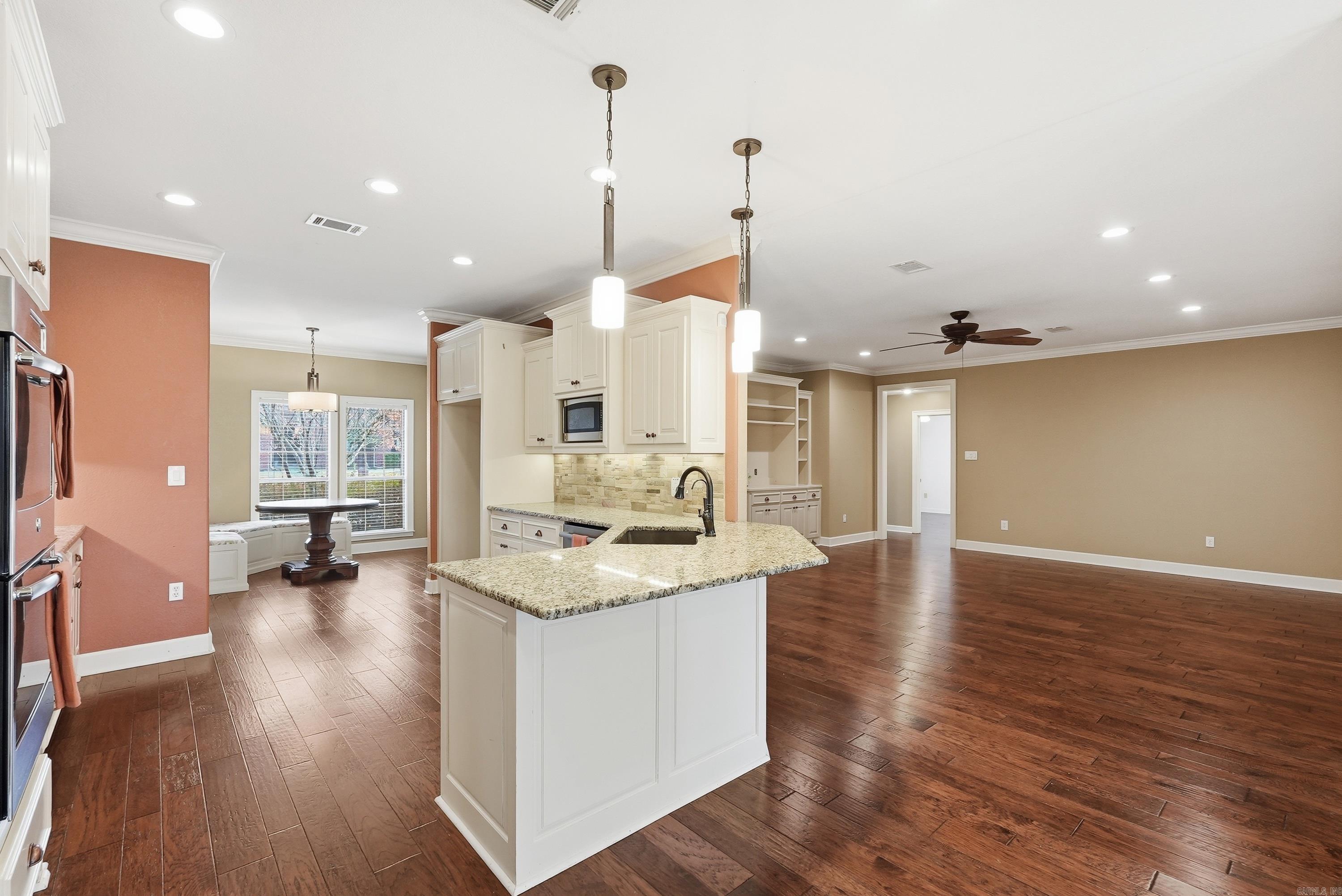 Royal Oaks - Residential