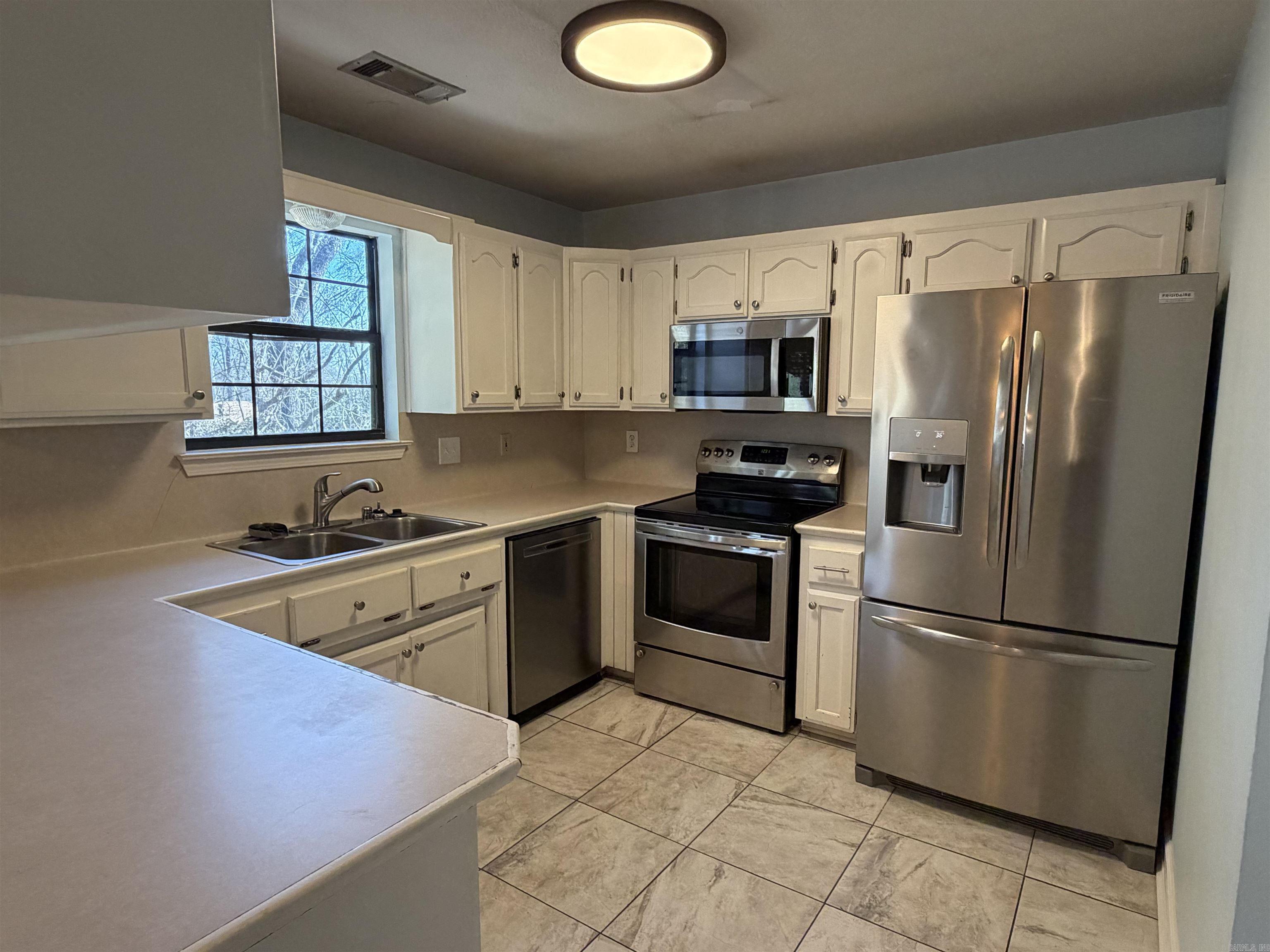 CABOT HIGHLANDS - Residential