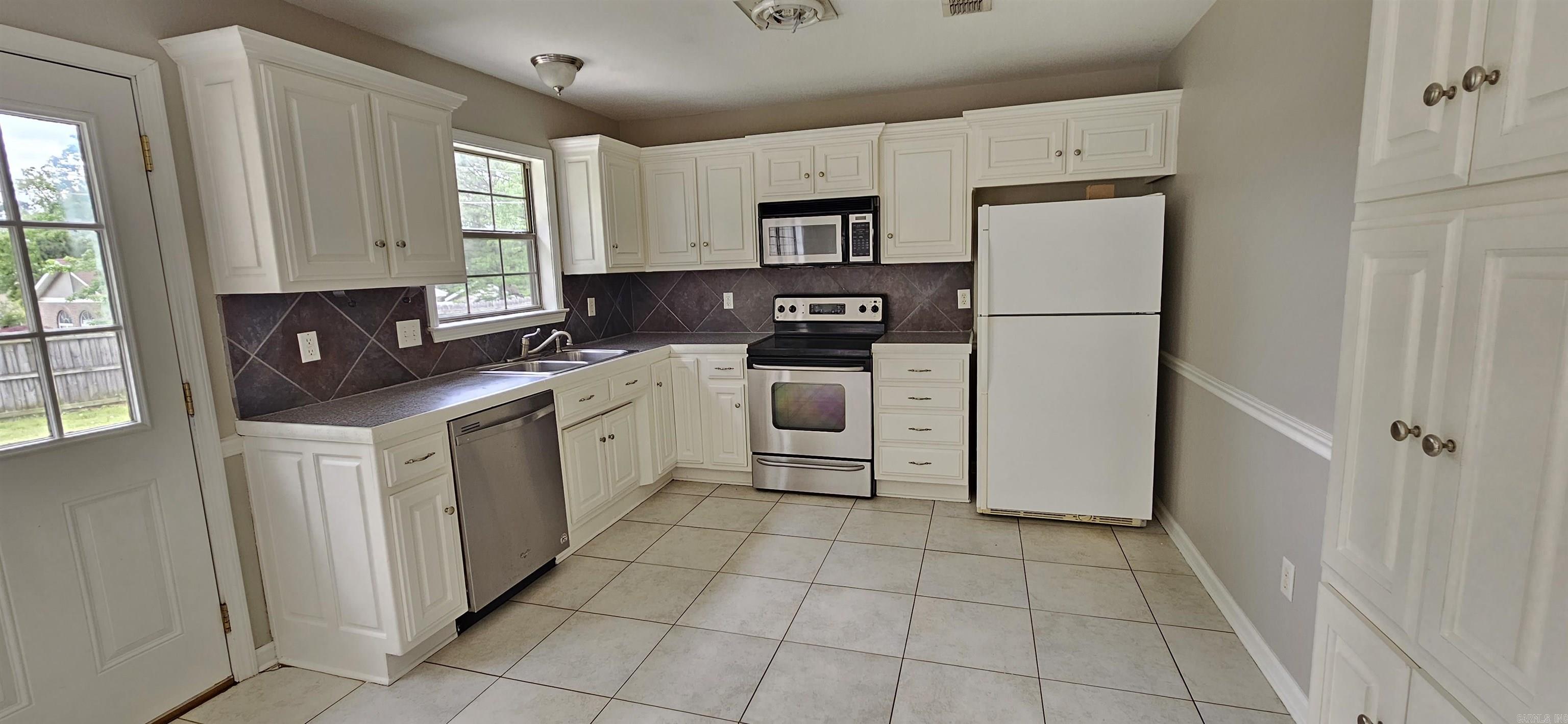 Hilltop - Residential Lease