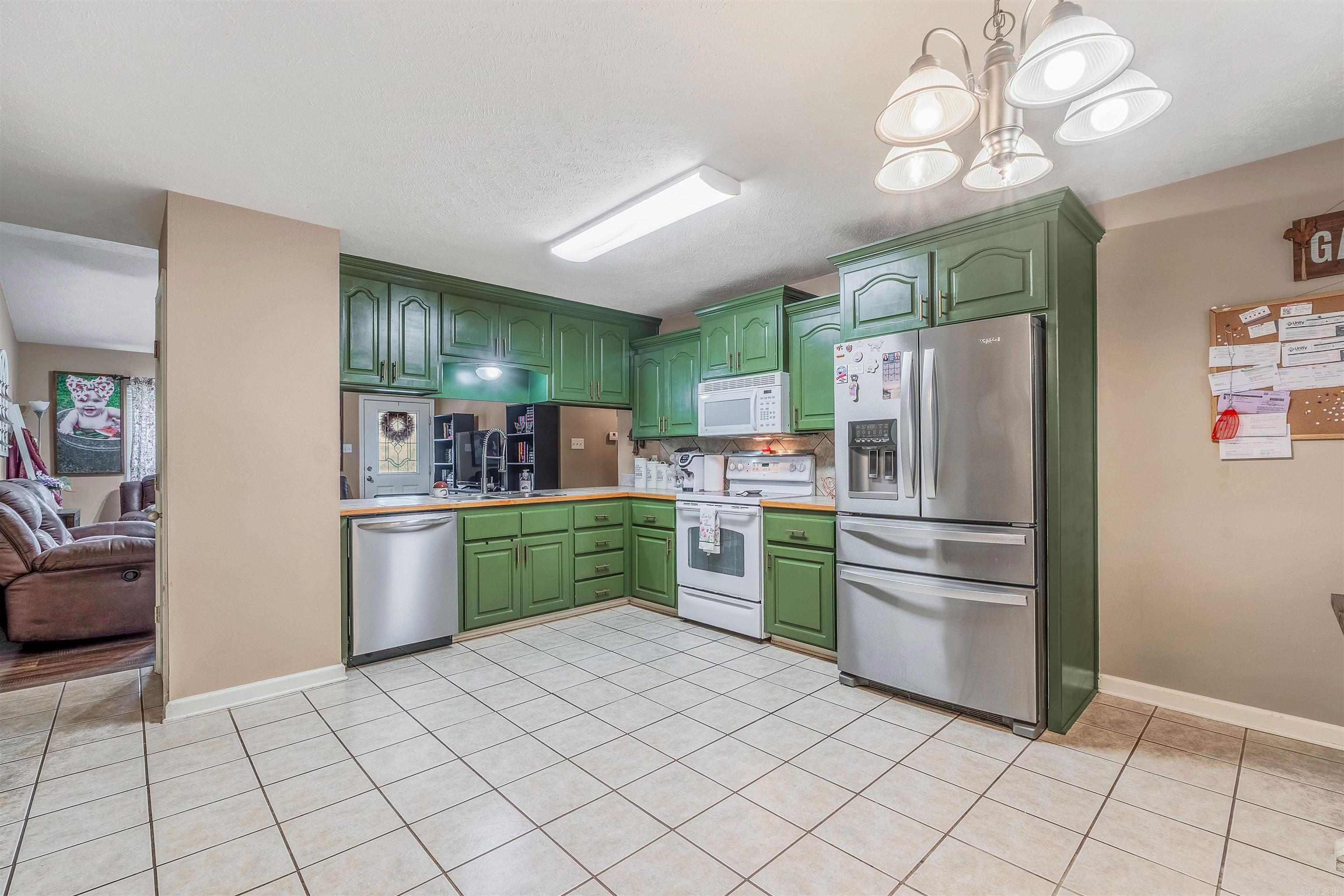 PEARL STONE ESTATES - Residential