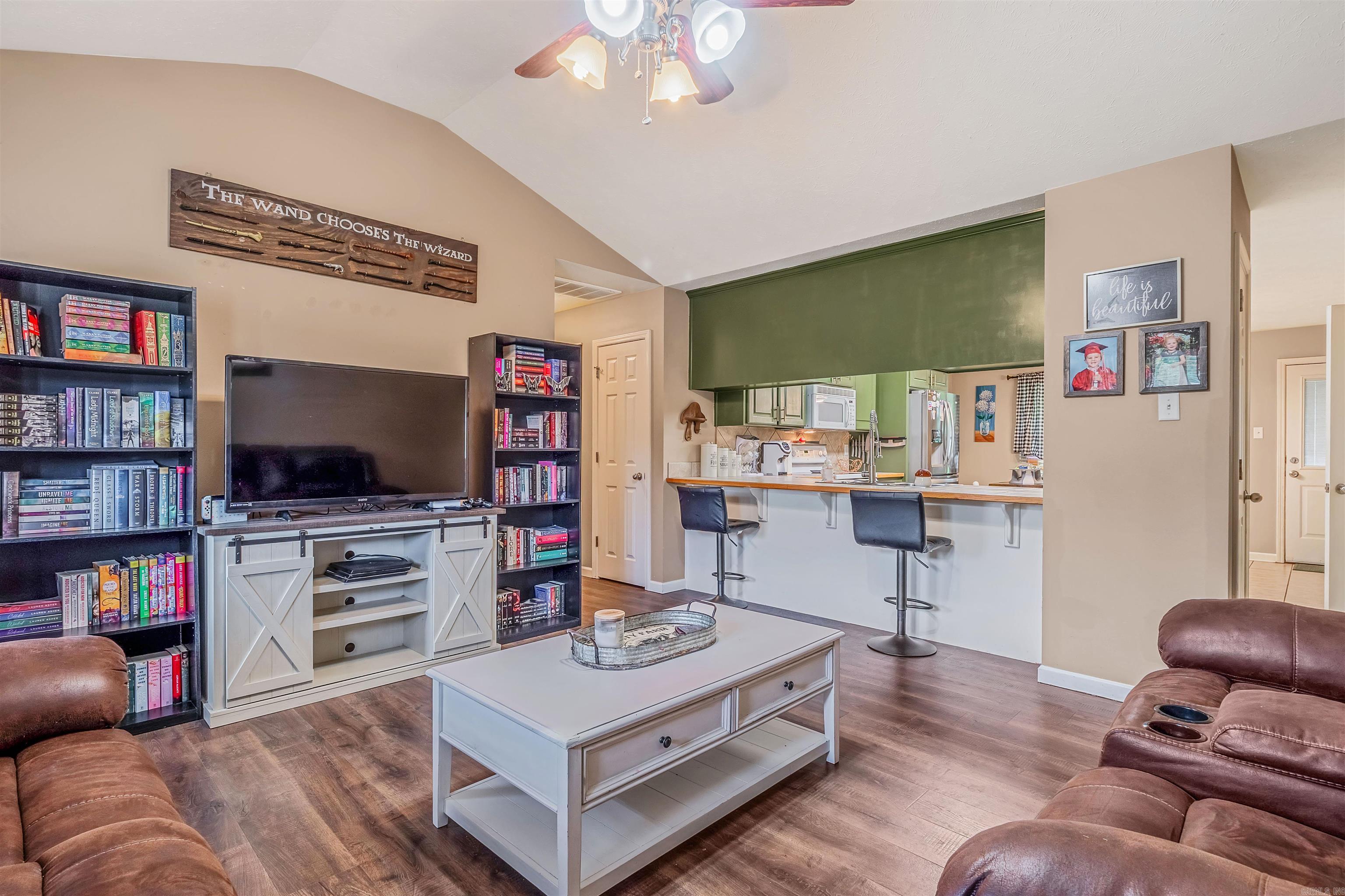 PEARL STONE ESTATES - Residential